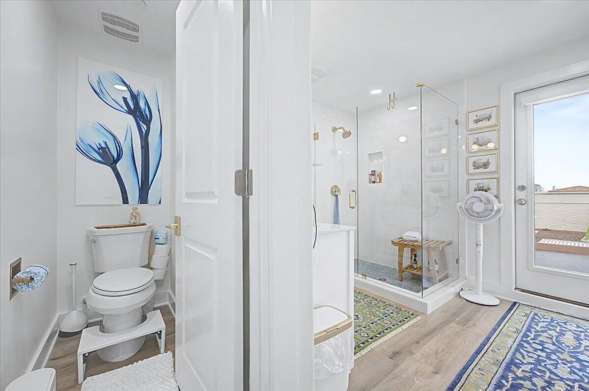 SEAFARER CONDO - Residential