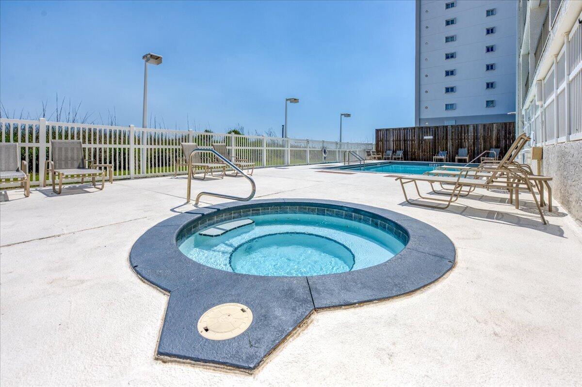 SEAFARER CONDO - Residential