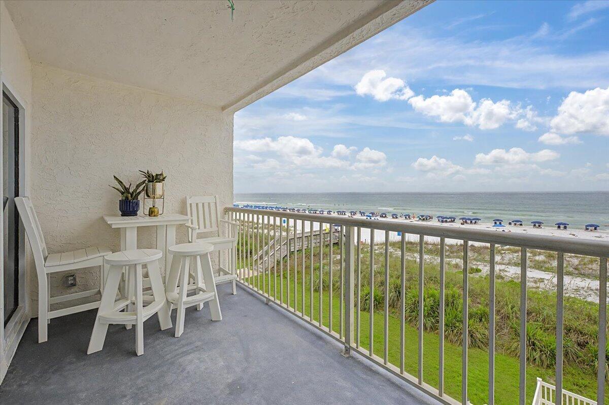 SEAFARER CONDO - Residential