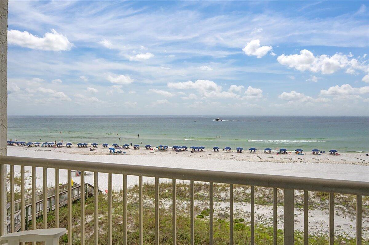 SEAFARER CONDO - Residential