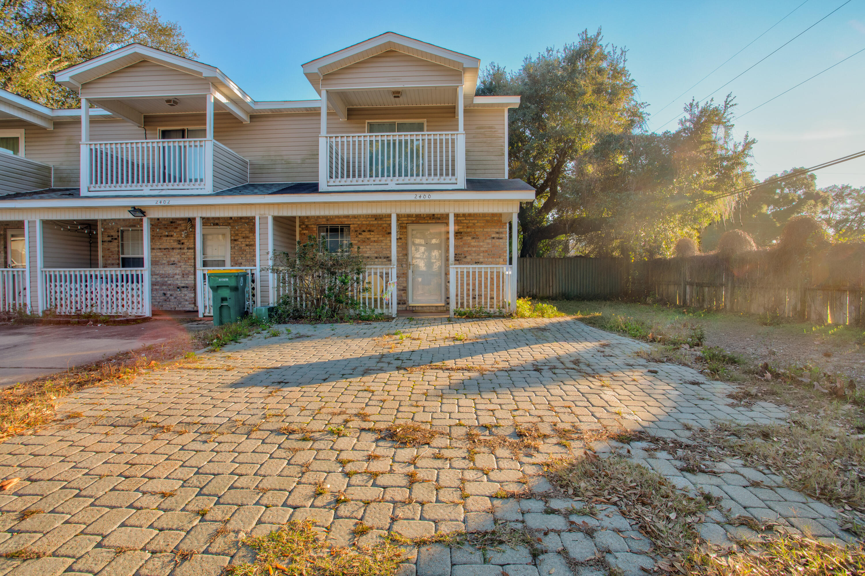 This well-maintained 2-bedroom, 1.5-bath townhome offers comfort and peace of mind with major updates completed. The kitchen and bathrooms feature new granite countertops, adding a modern touch and lasting value. Recent upgrades include a new roof installed in 2020, a new HVAC system in 2018, and a brand-new water heater in 2025, making this home truly move-in ready. The layout provides functional living space, ideal for or entertaining. Upstairs the master bedroom features a large walk-in closet and balcony. Don't miss this opportunity to rent a low-maintenance home conveniently near schools, shops, restaurants and only 15 minutes from Eglin AFB.

Contact owner directly for inquiries- Taylor Hall Thall221@gmail.com