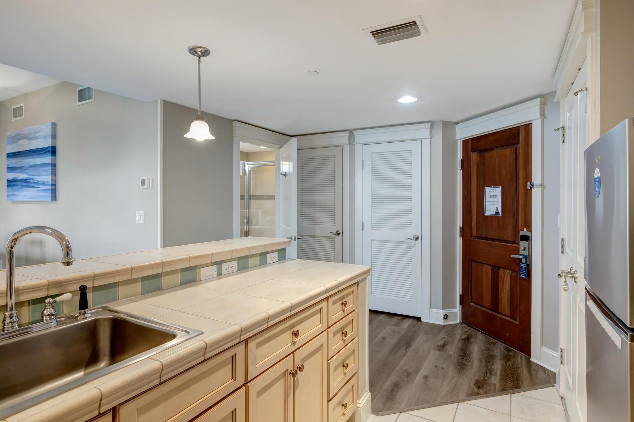 GRAND SANDESTIN THE - Residential Lease
