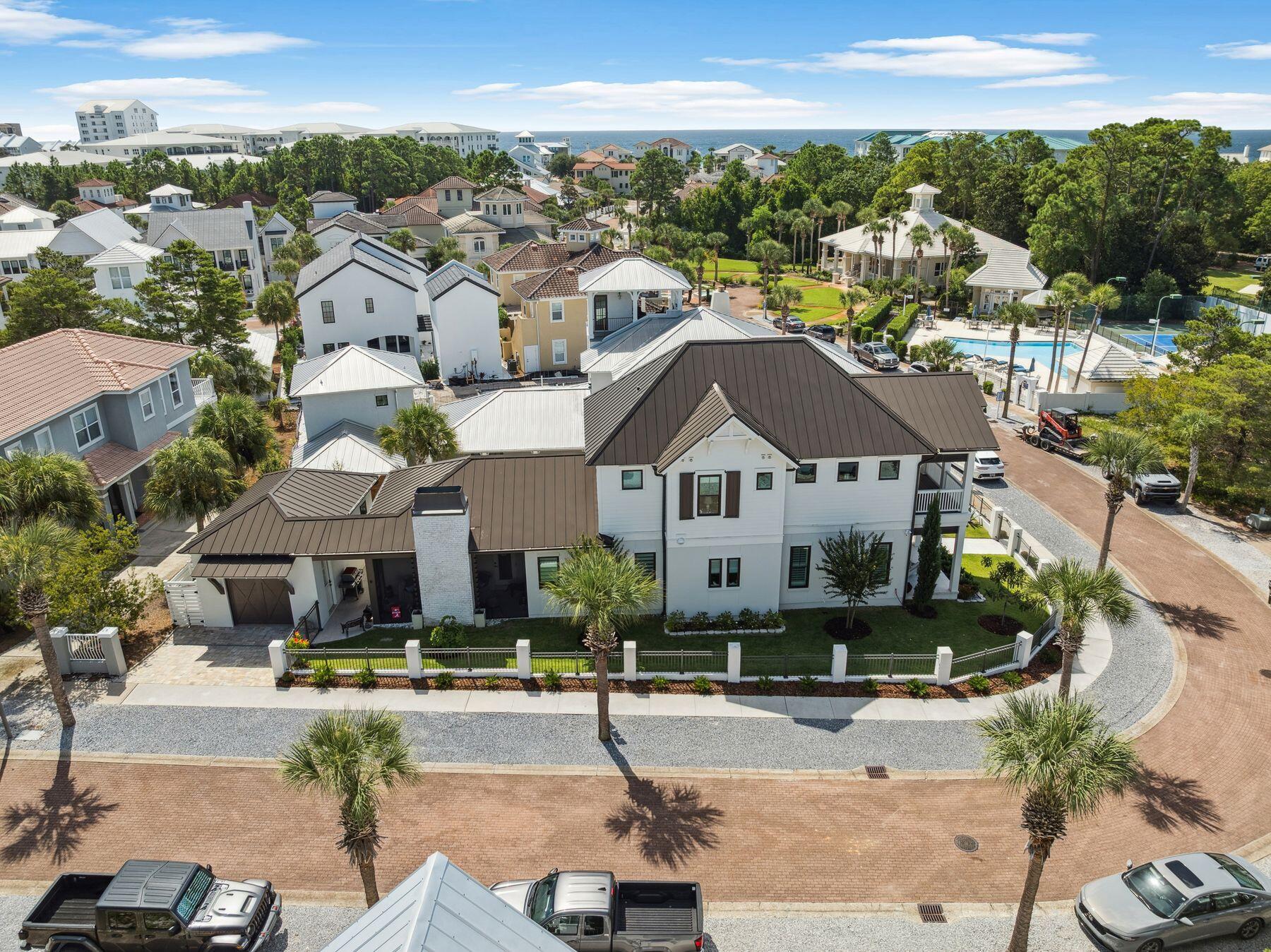 VILLAGE OF WHITE CLIFFS THE - Residential