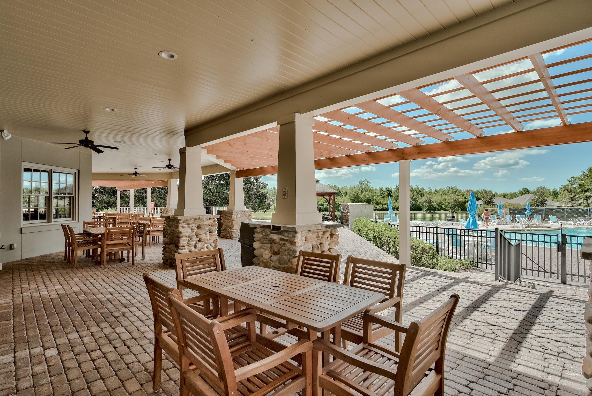 HAMMOCK BAY - Residential