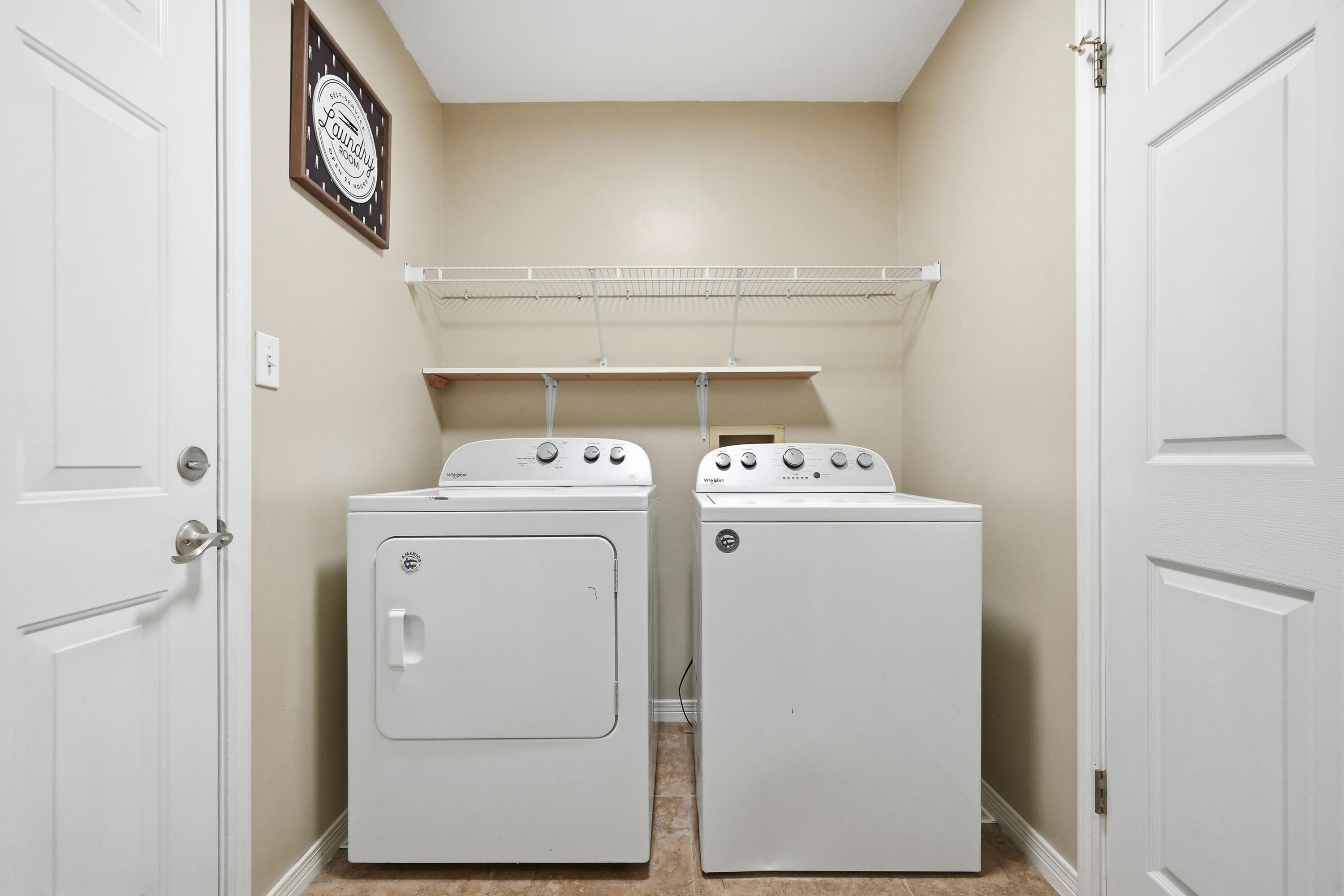 PARKWOOD ESTATES PH 5 - Residential Lease
