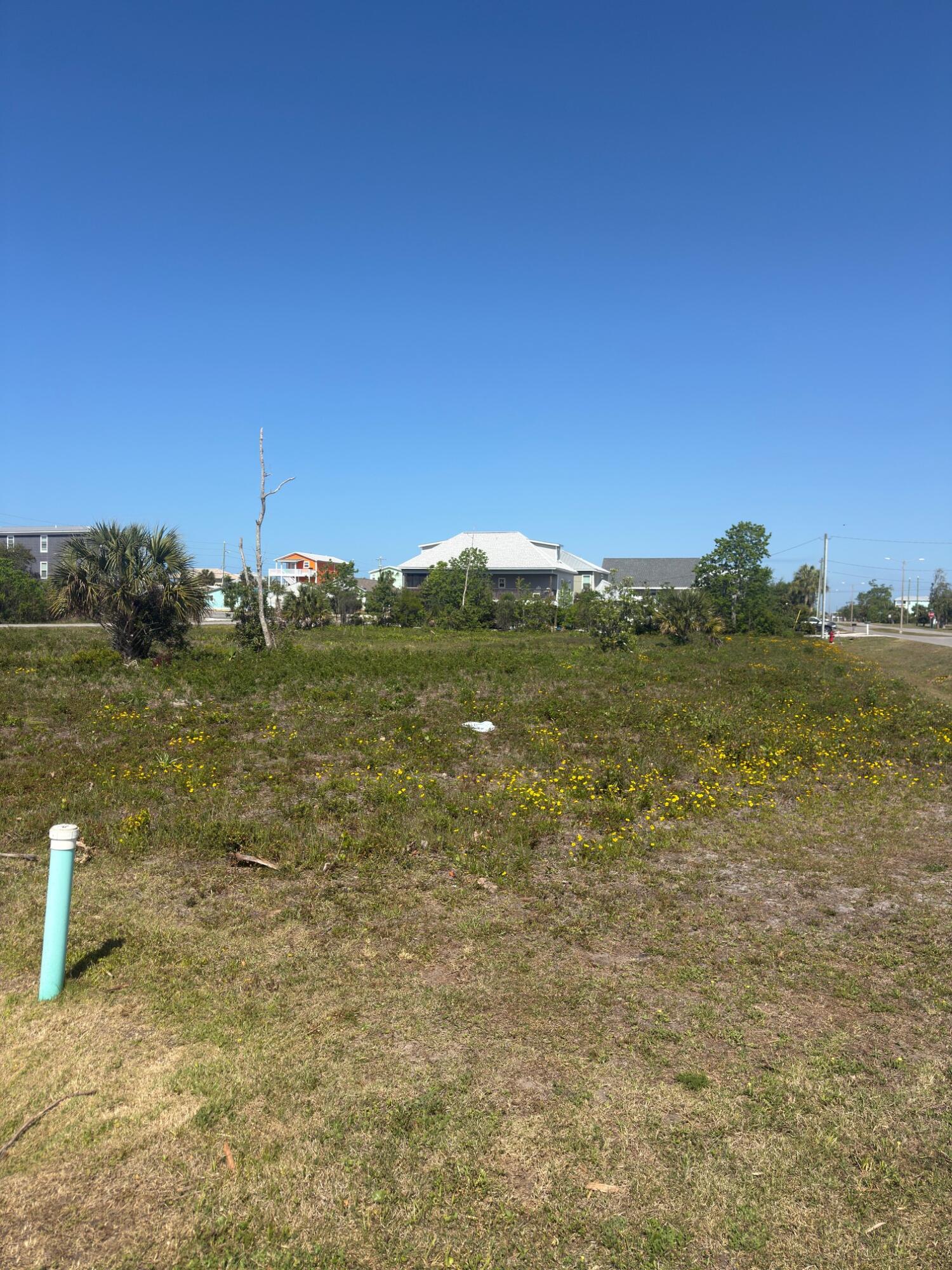 NO RECORDED SUBDIVISION - Land