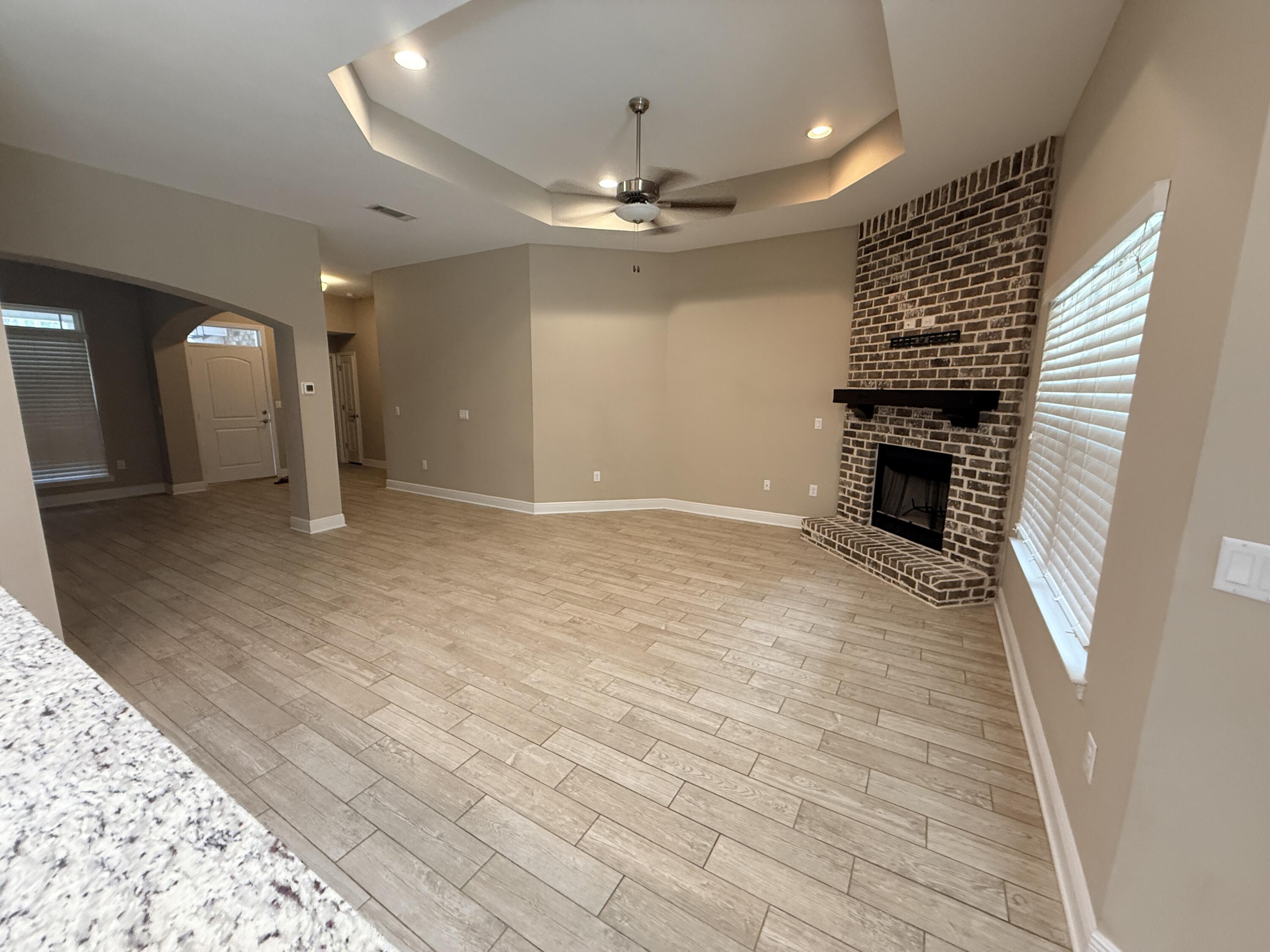 HOLLEY BY THE SEA - Residential