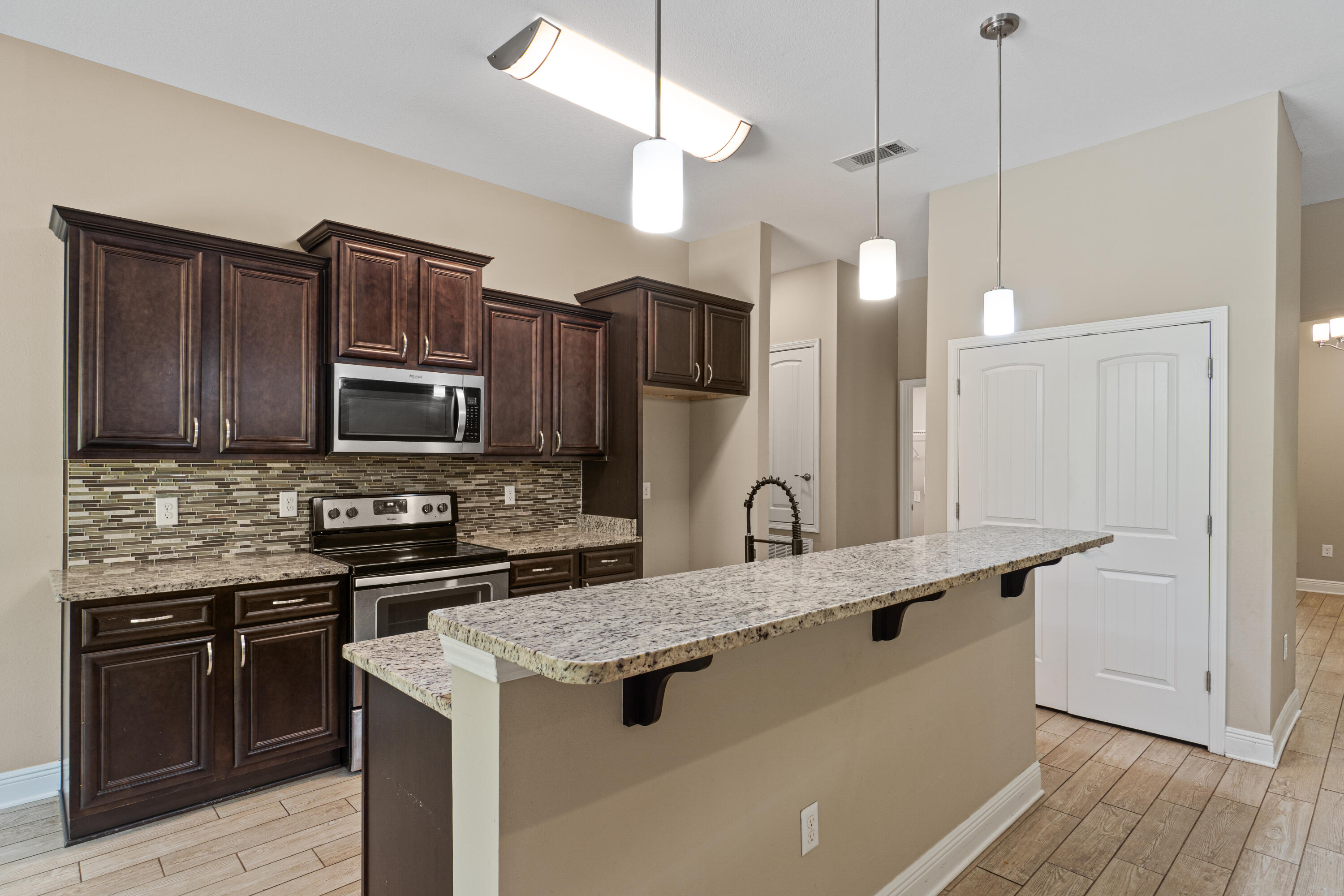 HOLLEY BY THE SEA - Residential