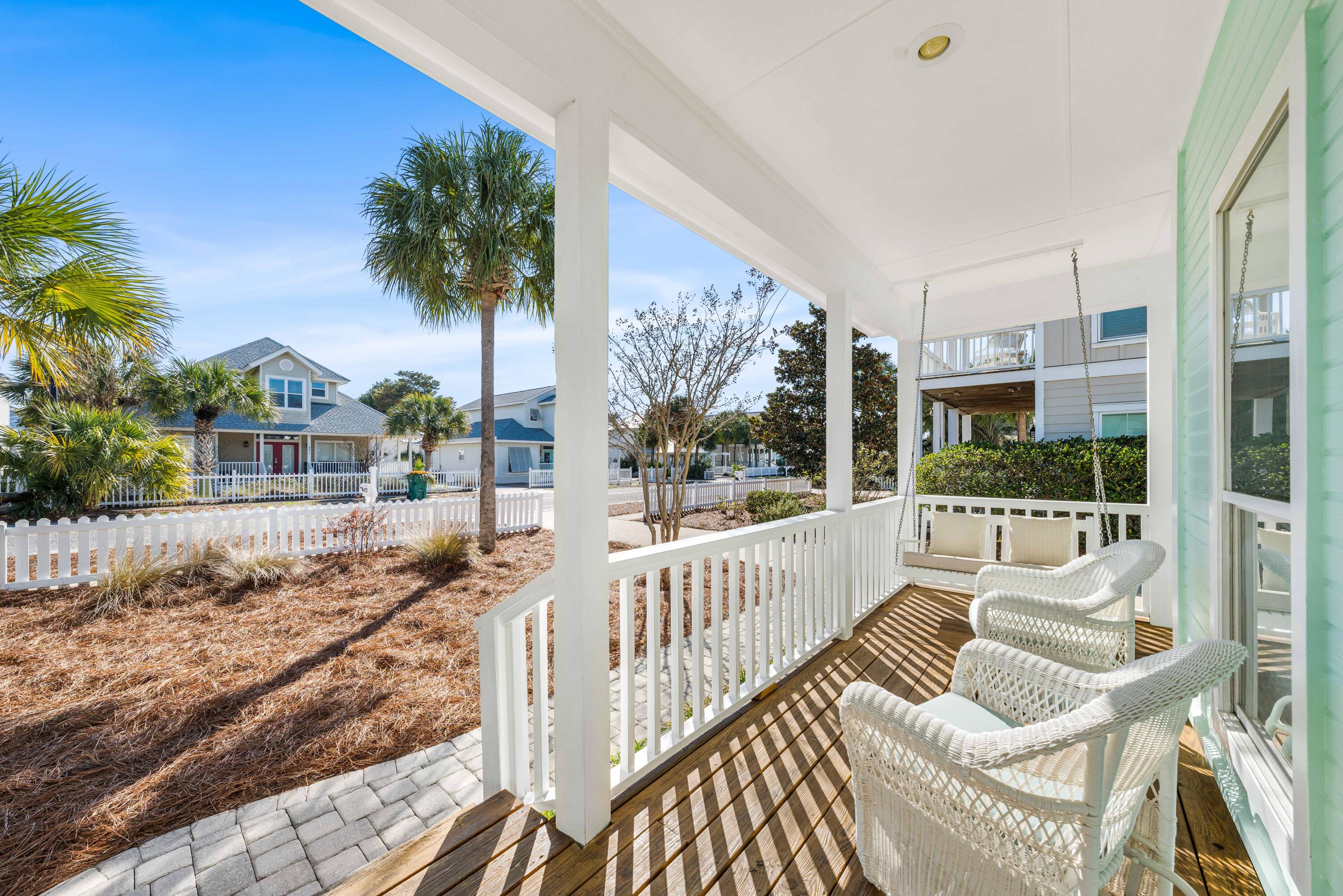 CRYSTAL BEACH COTTAGES - Residential