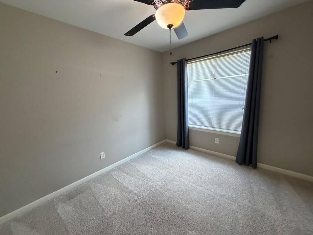 CREEKSIDE 5 - Residential Lease