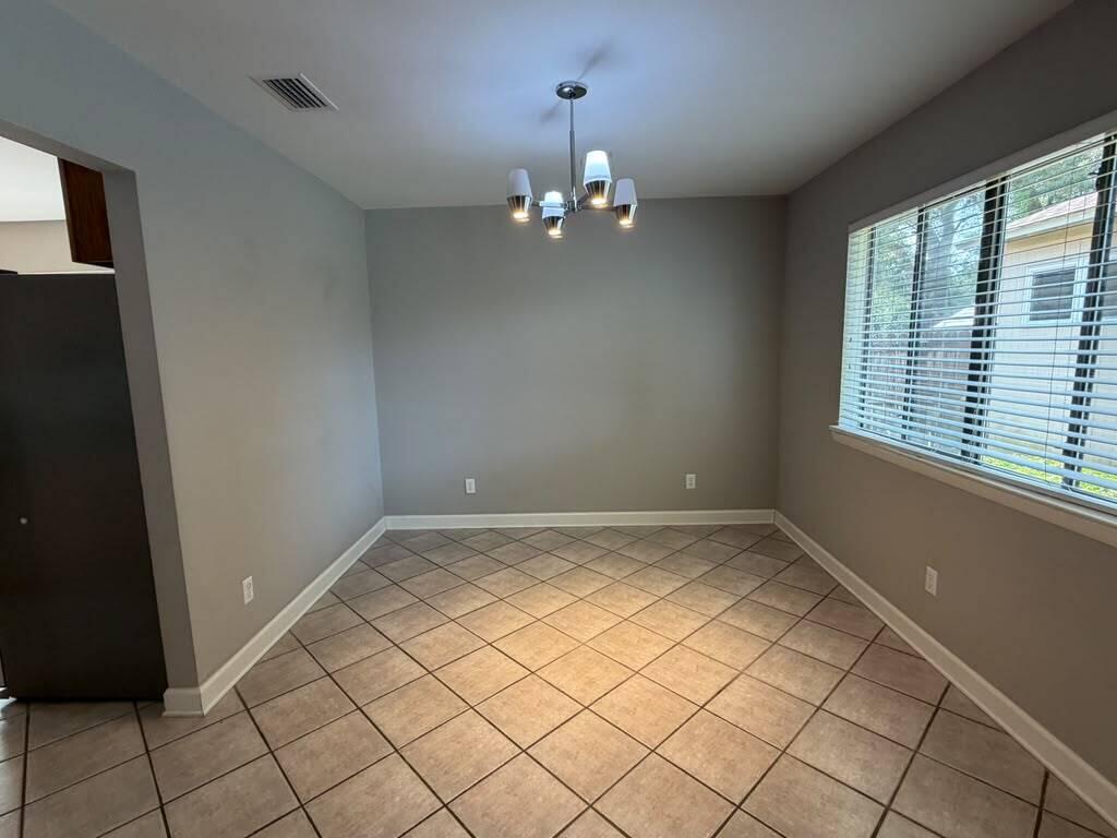 CREEKSIDE 5 - Residential Lease