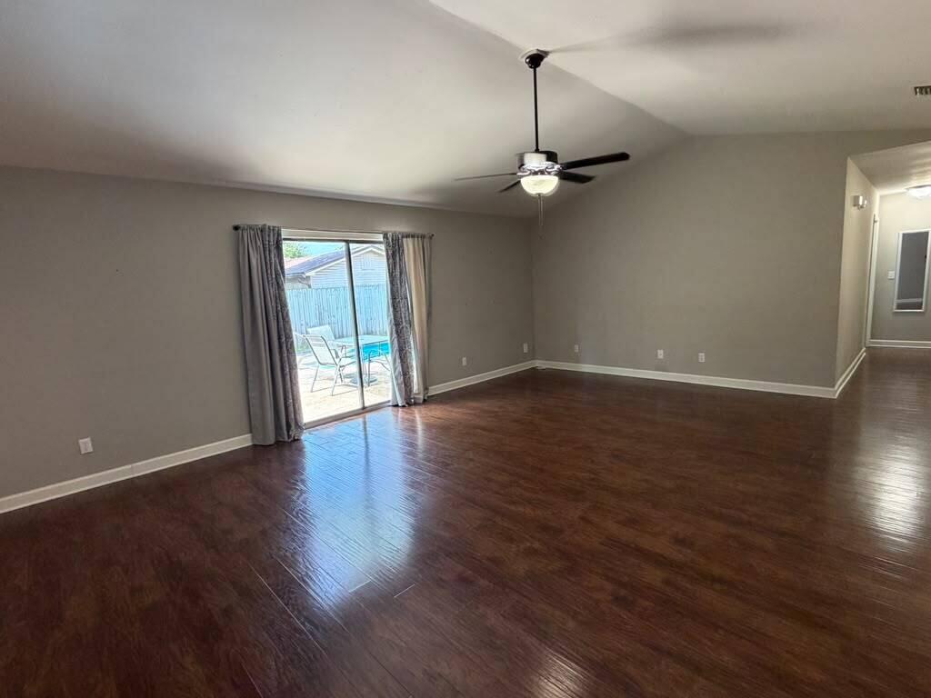 CREEKSIDE 5 - Residential Lease