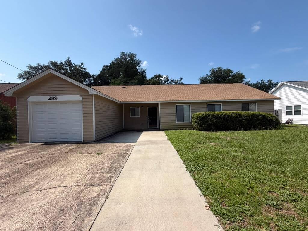 CREEKSIDE 5 - Residential Lease