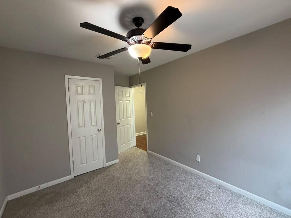 CREEKSIDE 5 - Residential Lease