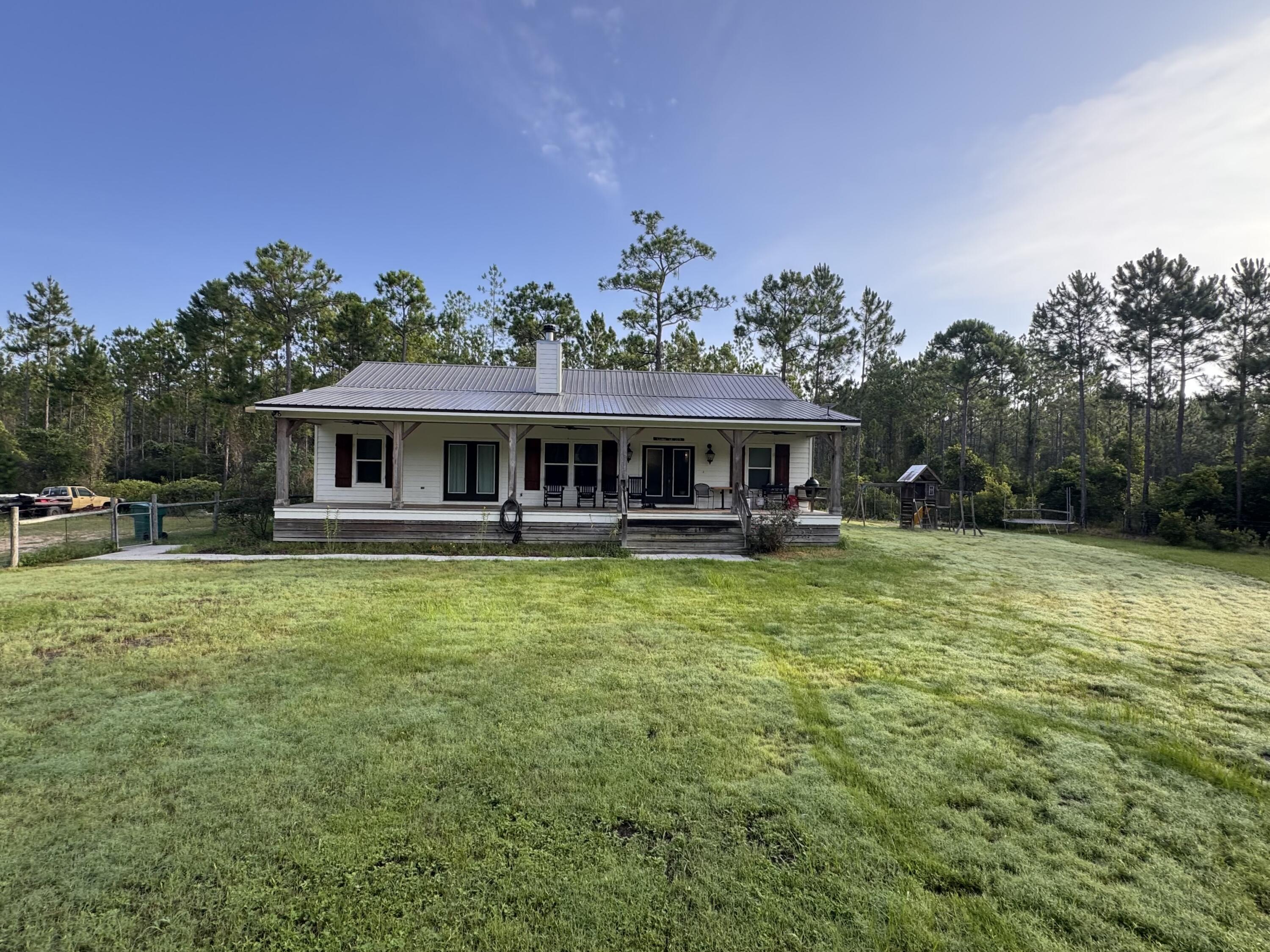 NO RECORDED SUBDIVISION - Residential