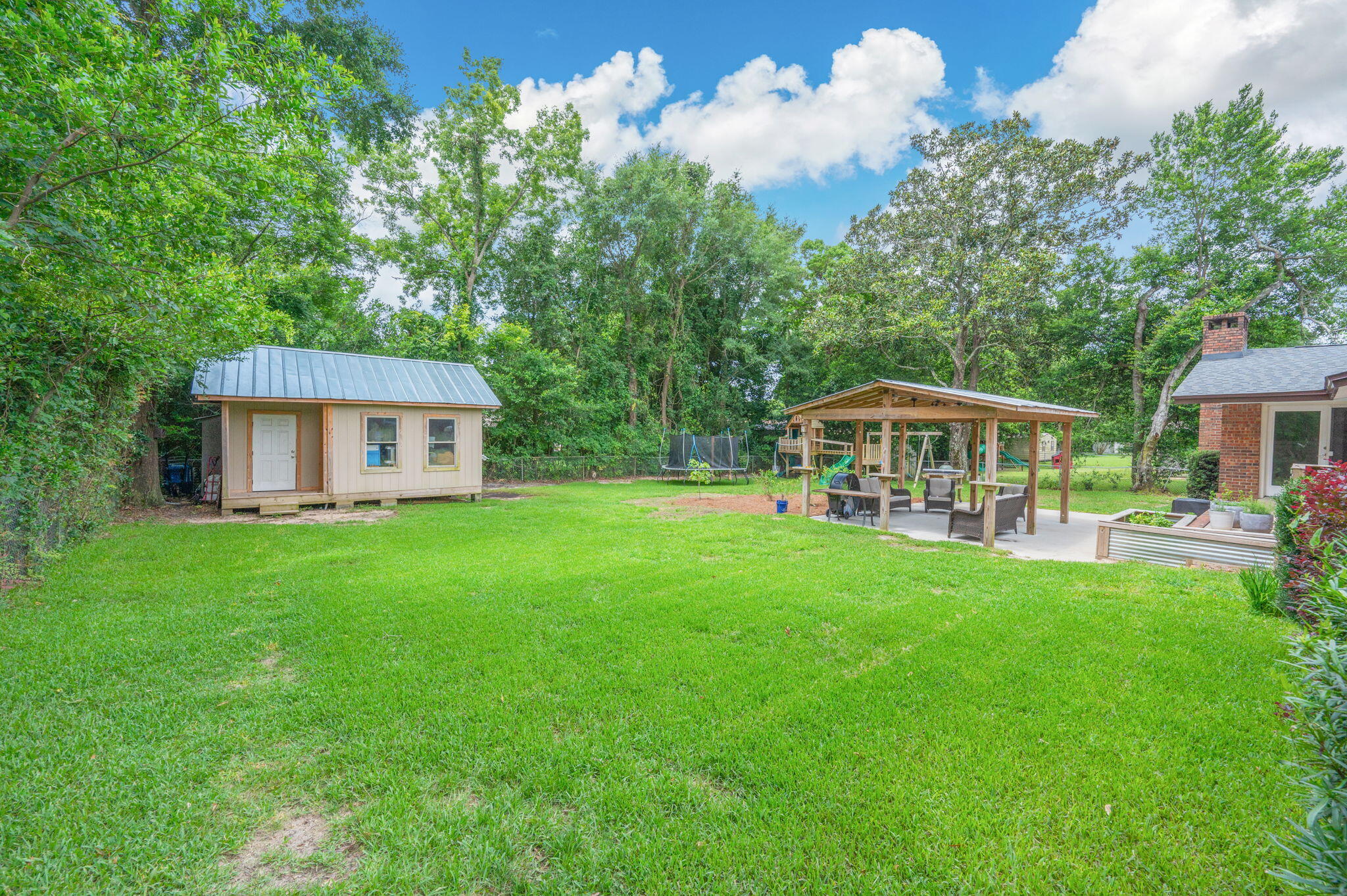 BAYOU POQUITO - Residential
