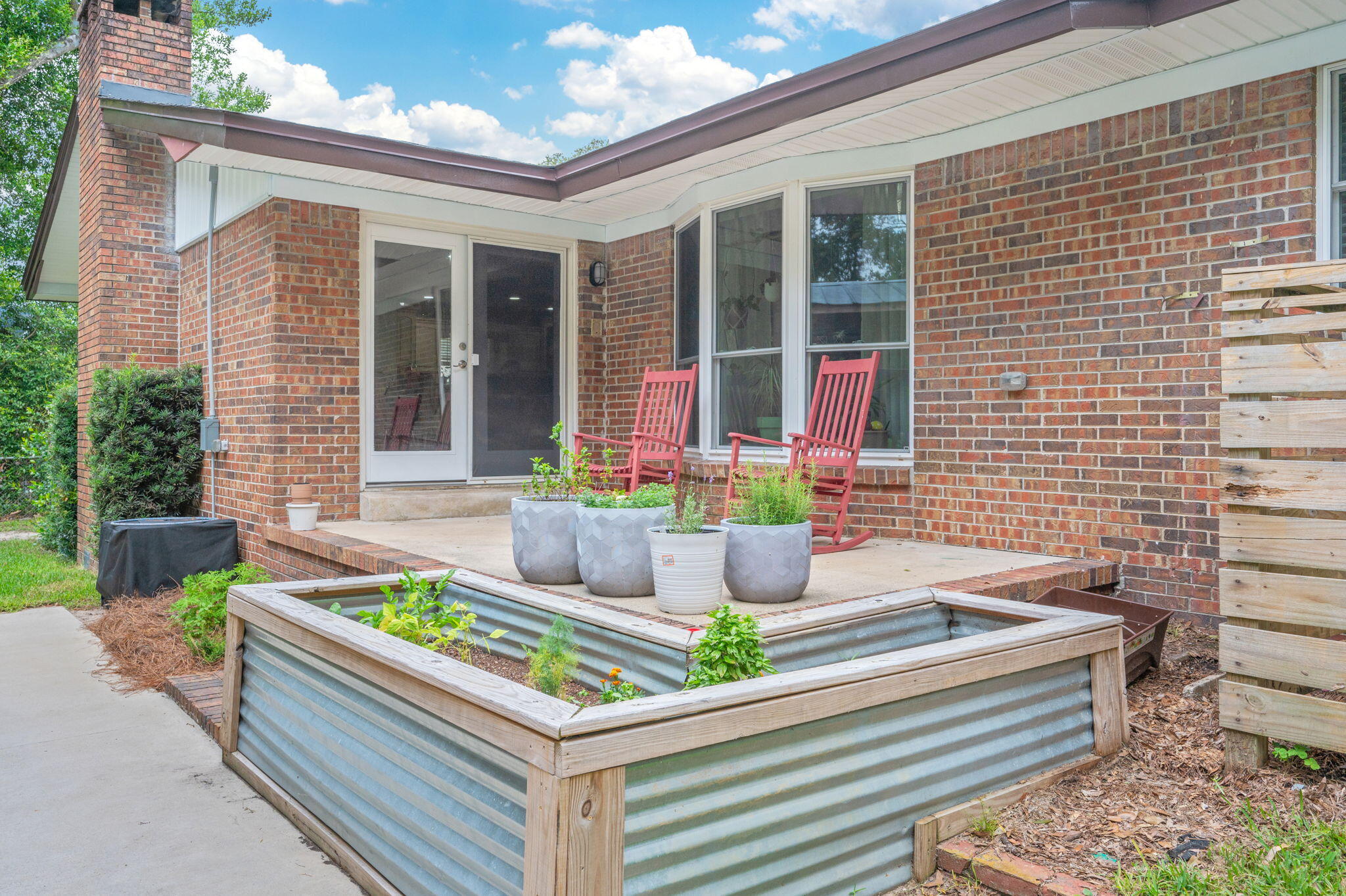 BAYOU POQUITO - Residential