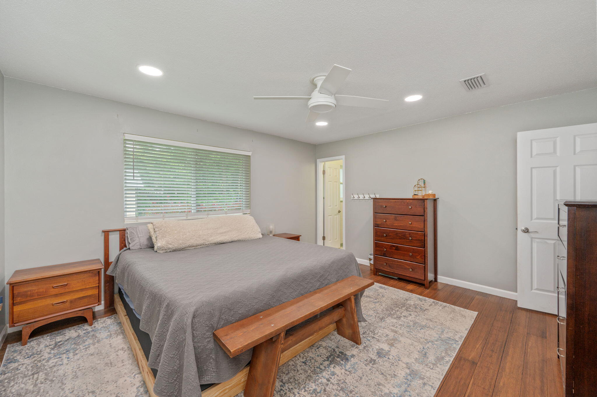 BAYOU POQUITO - Residential