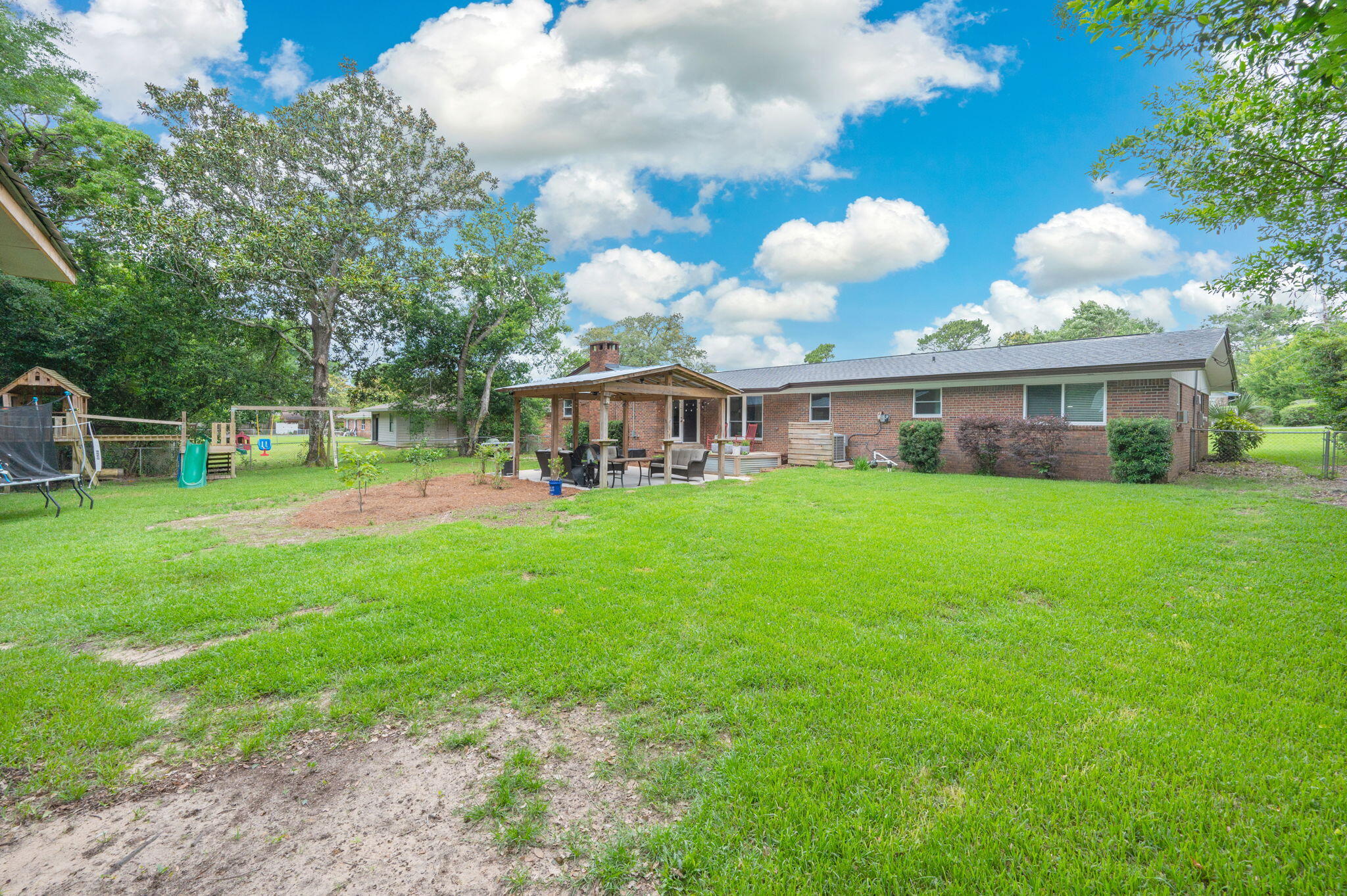 BAYOU POQUITO - Residential
