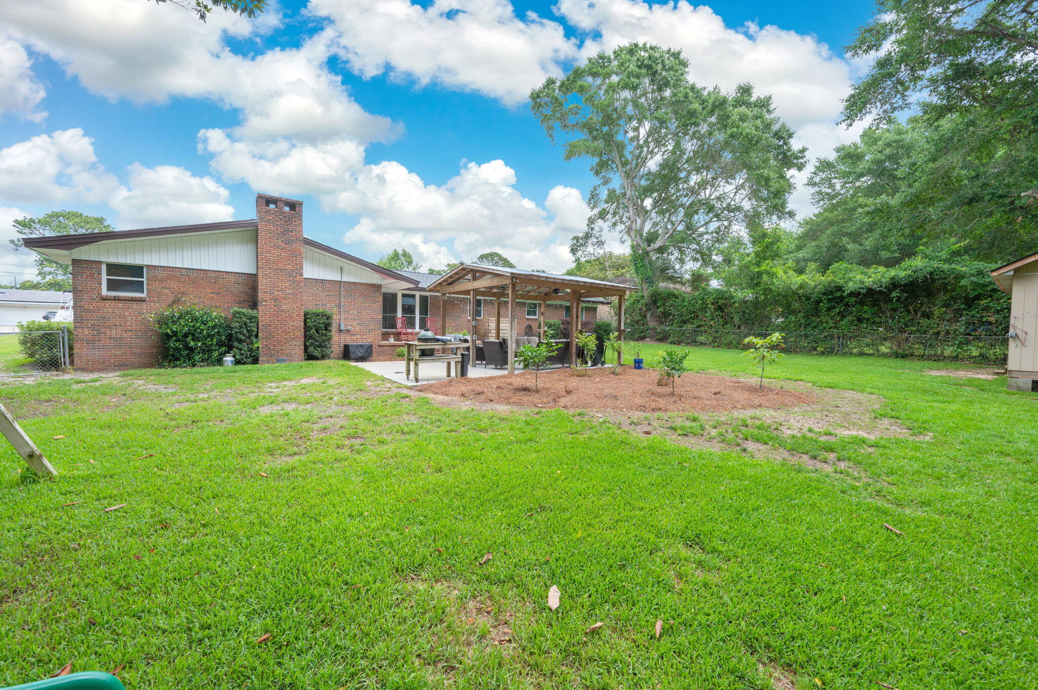 BAYOU POQUITO - Residential
