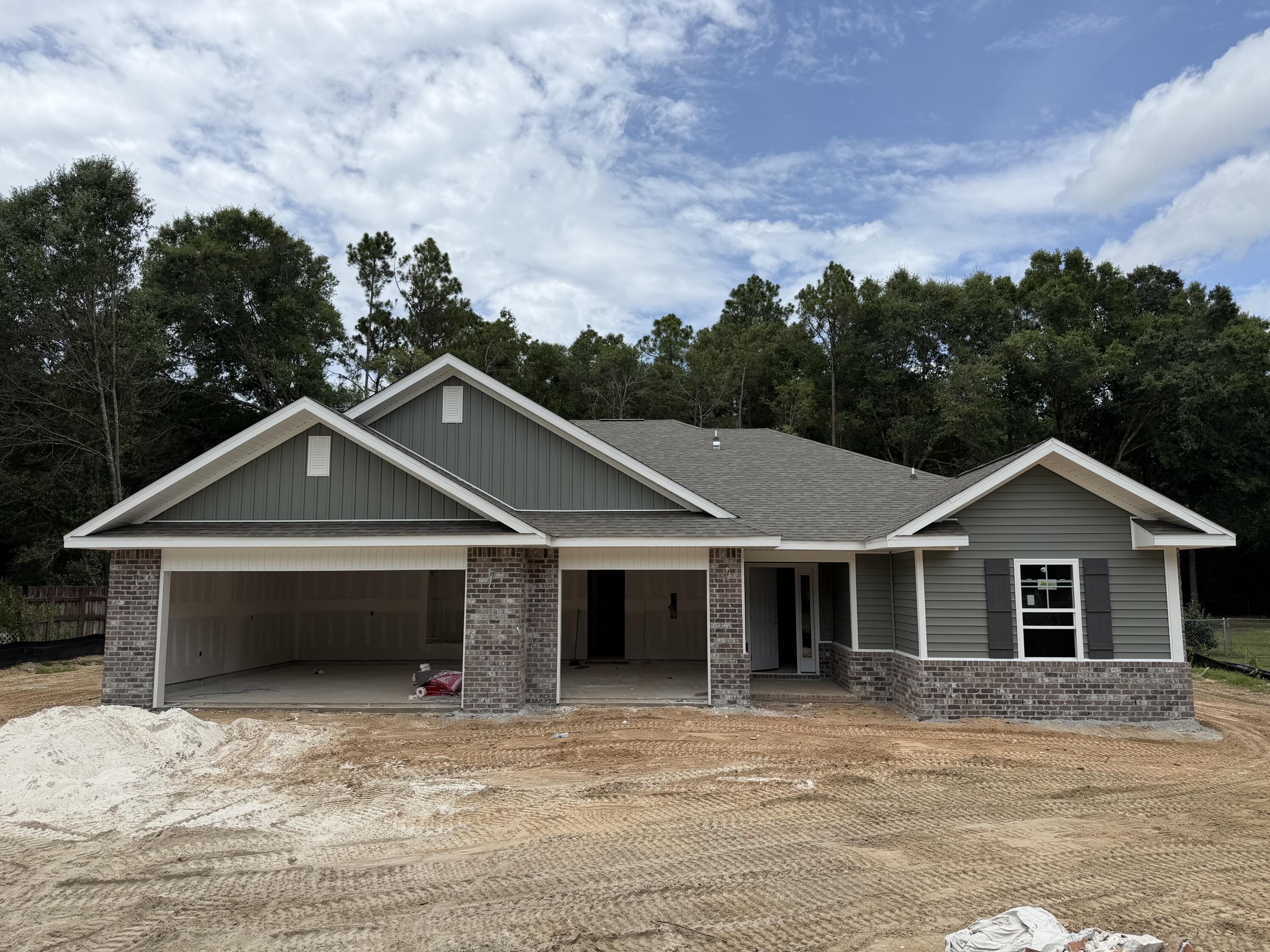 HIDDEN PINES ESTATES - Residential