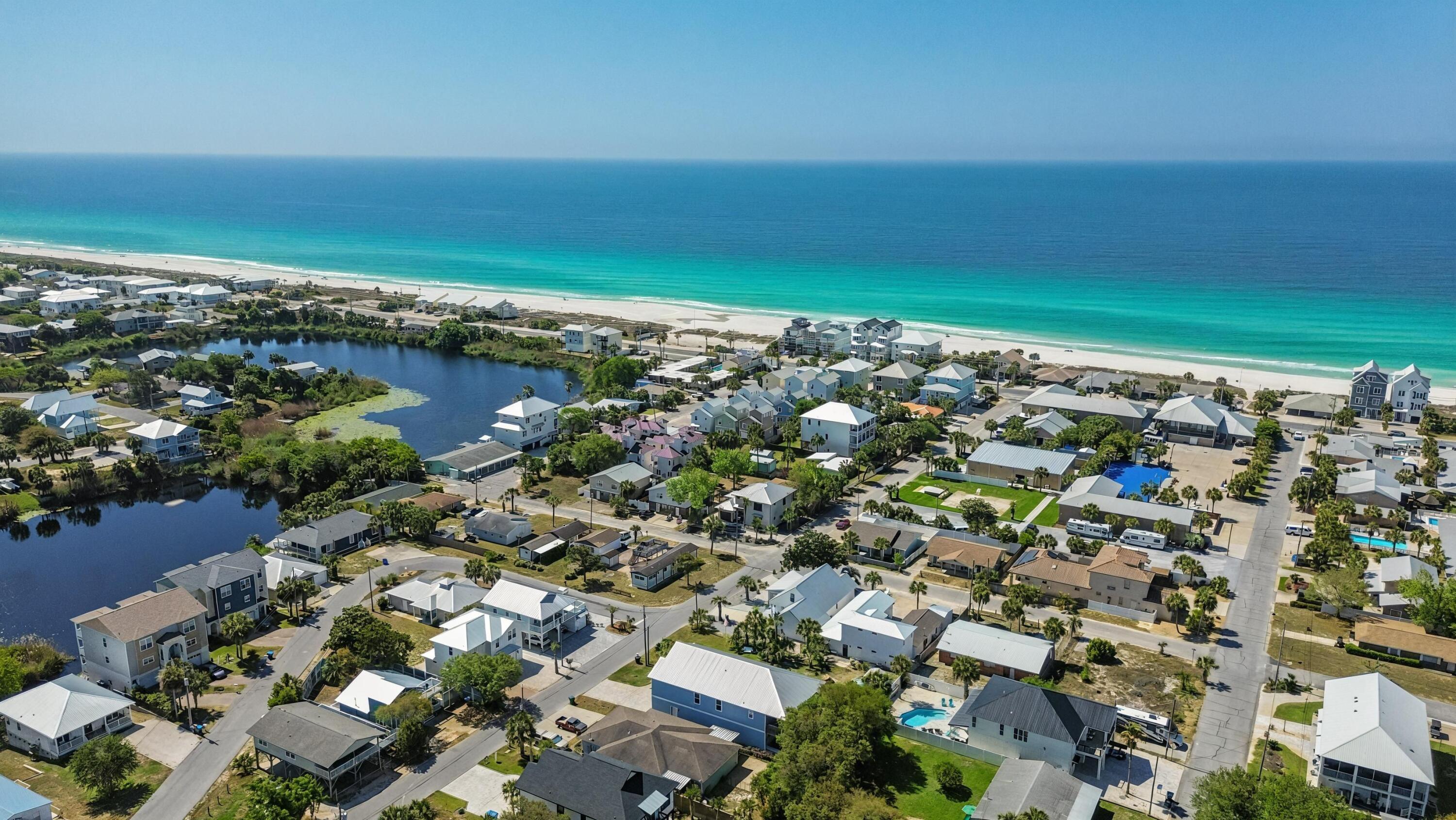 LAGUNA BEACH ESTATES 9TH ADDN - Residential