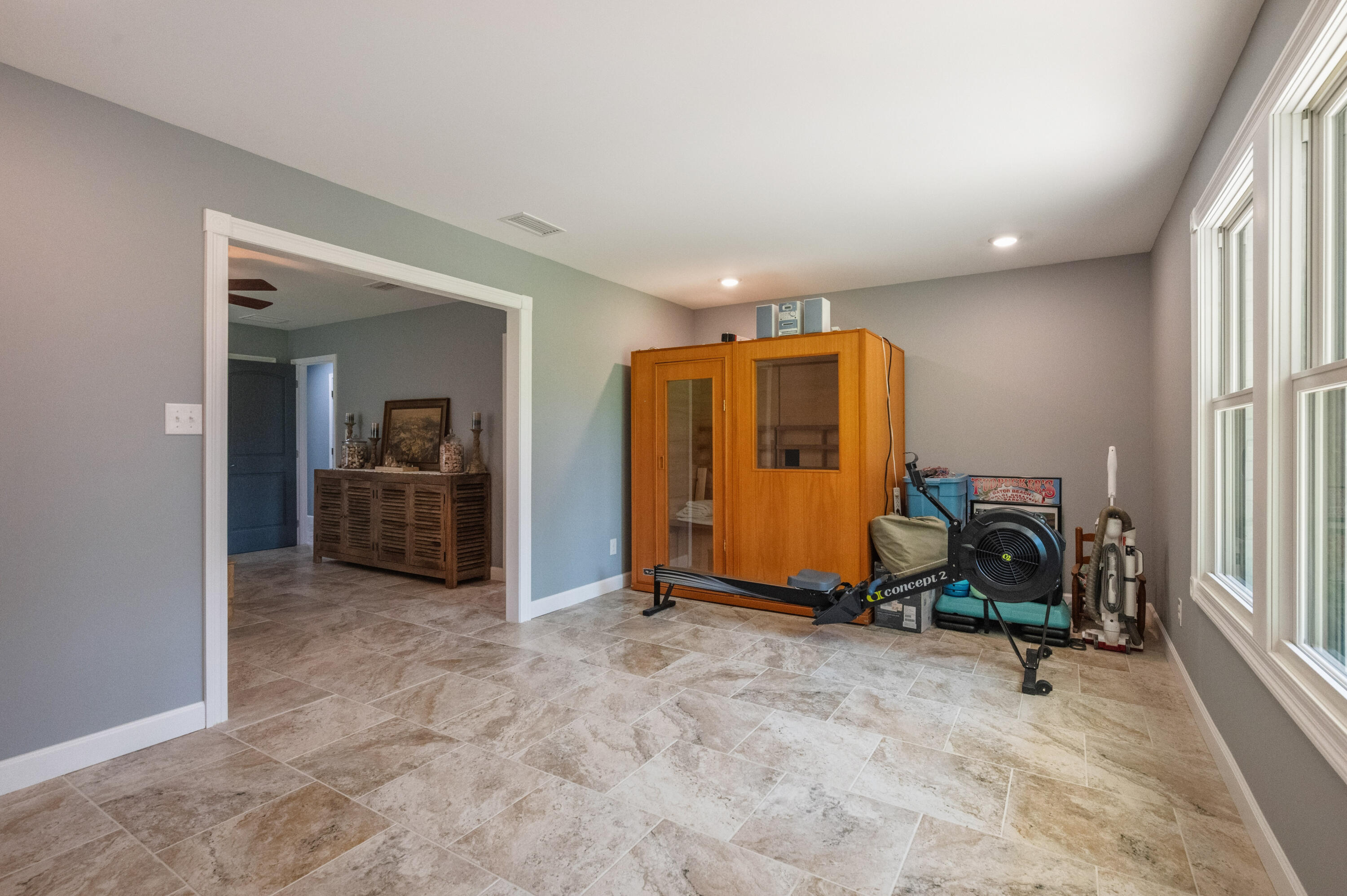 DANA POINTE - Residential