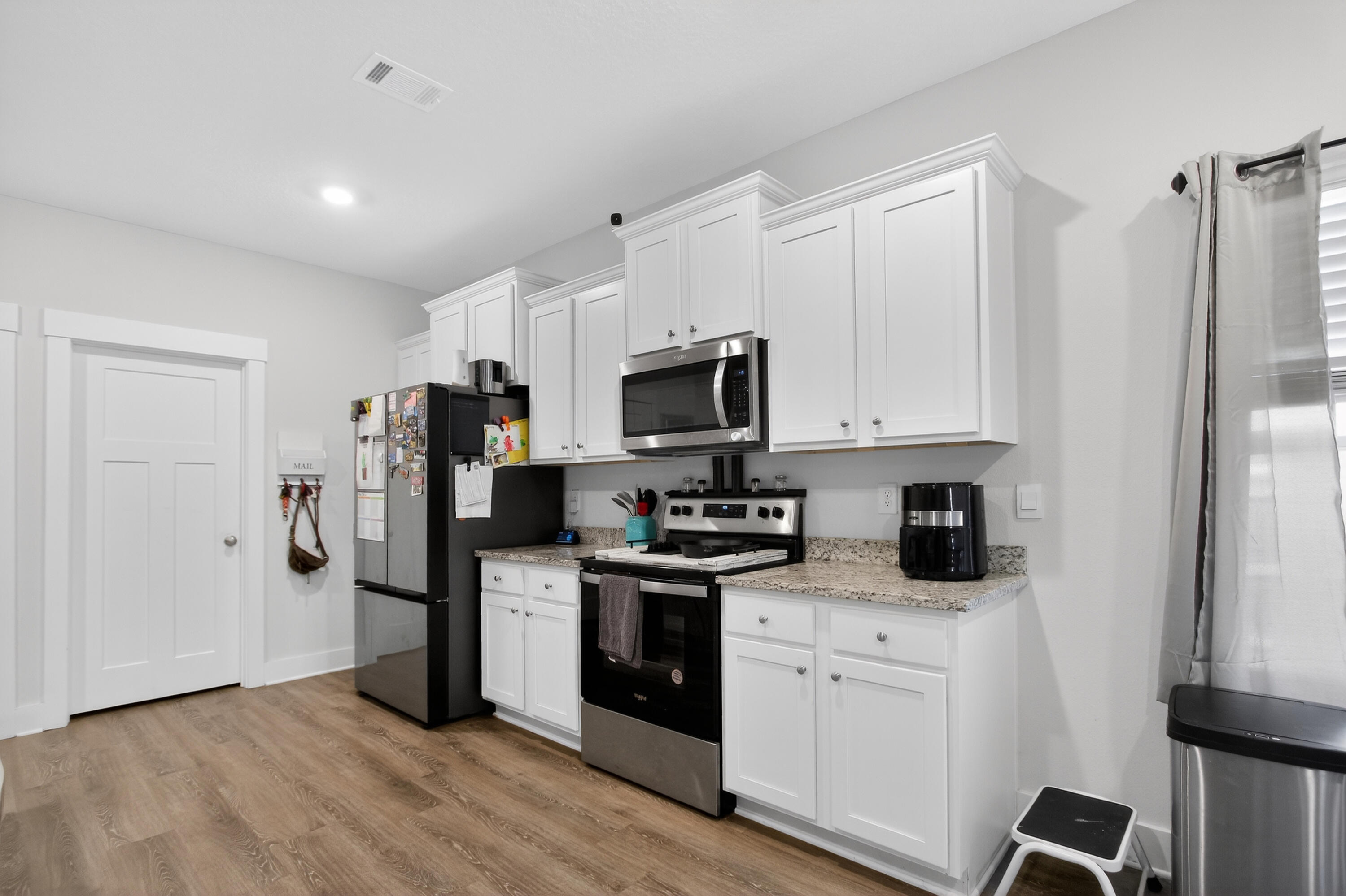 HILLWOOD ESTATES - Residential