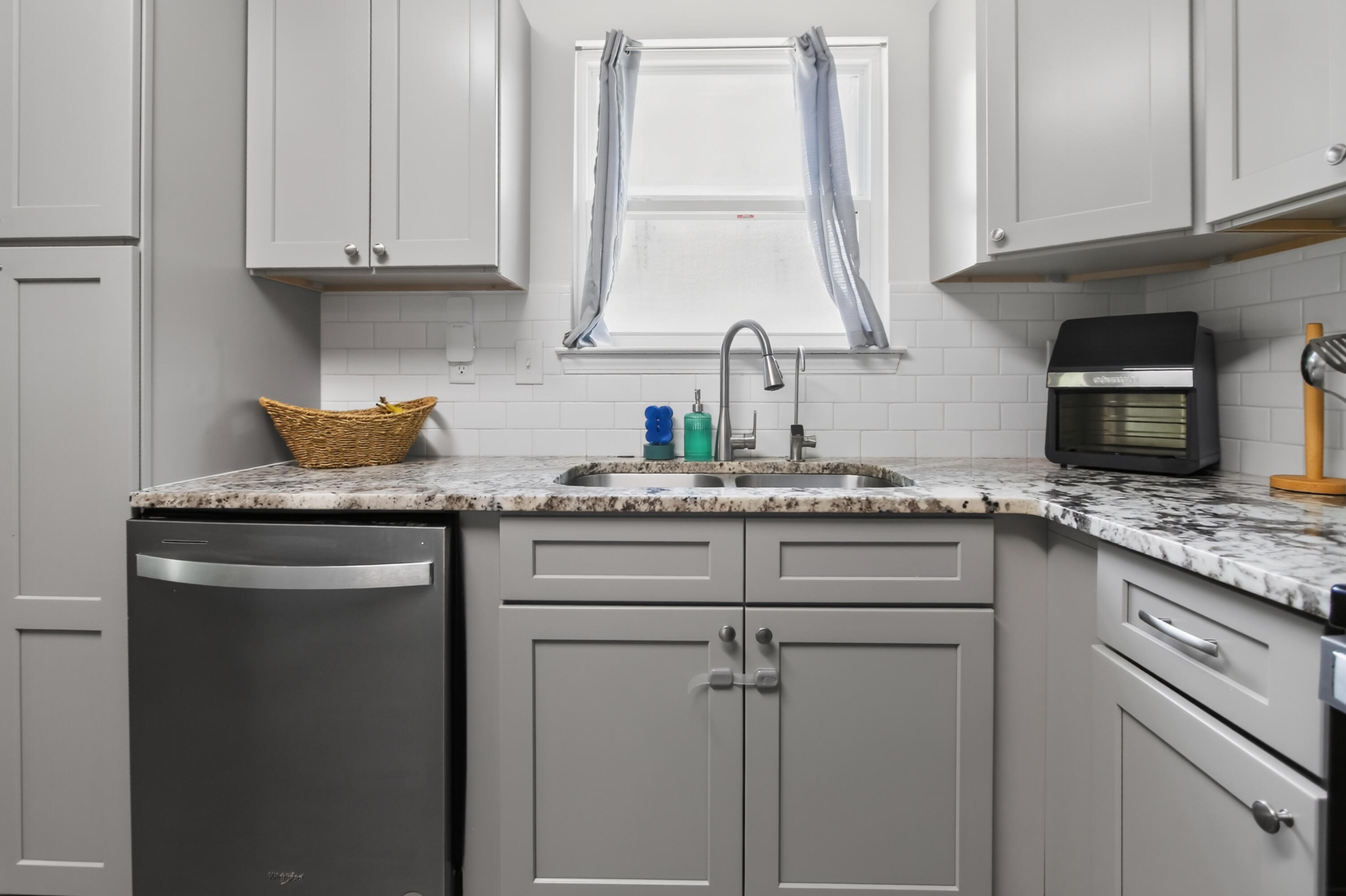 HOLLEY GROVE SOUTH - Residential Lease