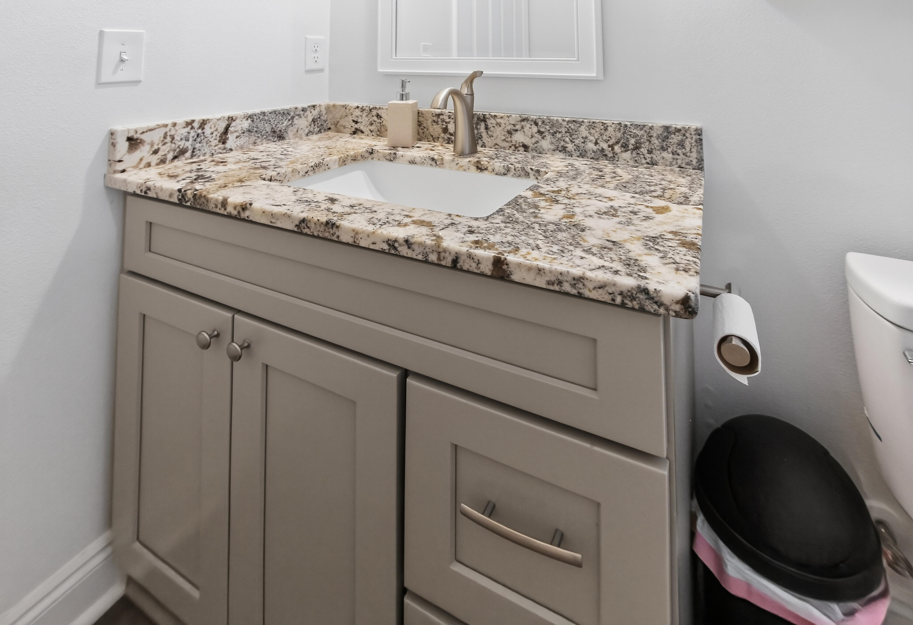HOLLEY GROVE SOUTH - Residential Lease