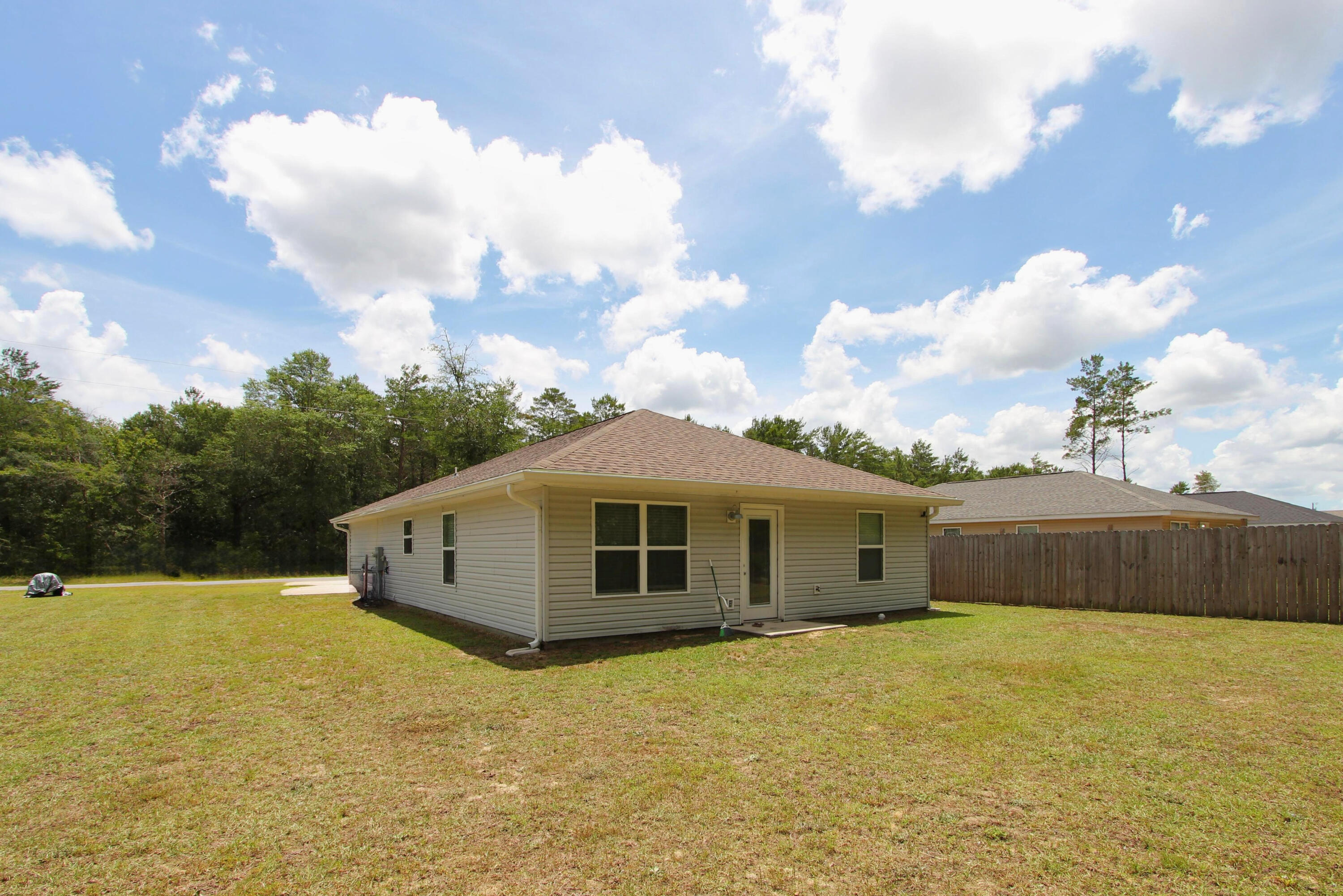 HOLLEY GROVE SOUTH - Residential Lease