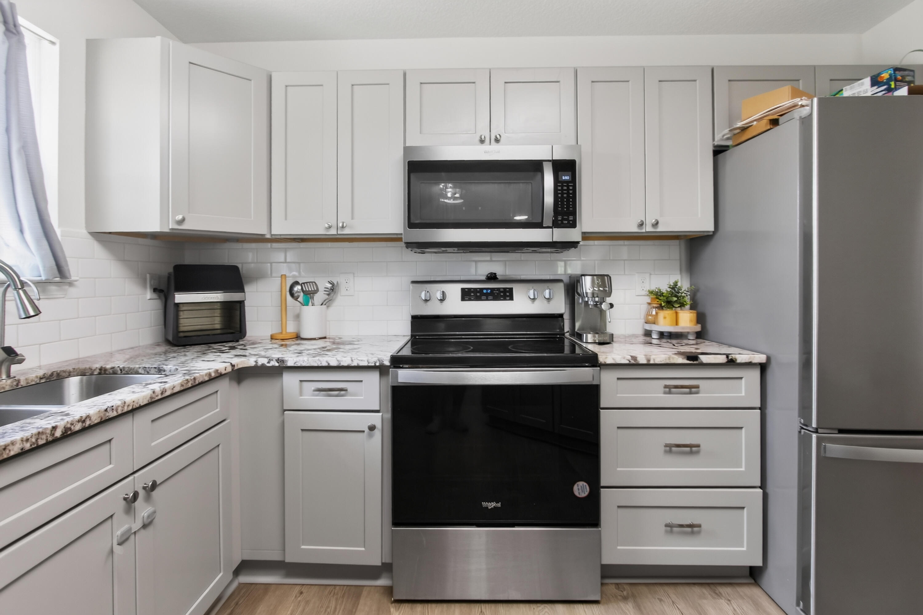 HOLLEY GROVE SOUTH - Residential Lease
