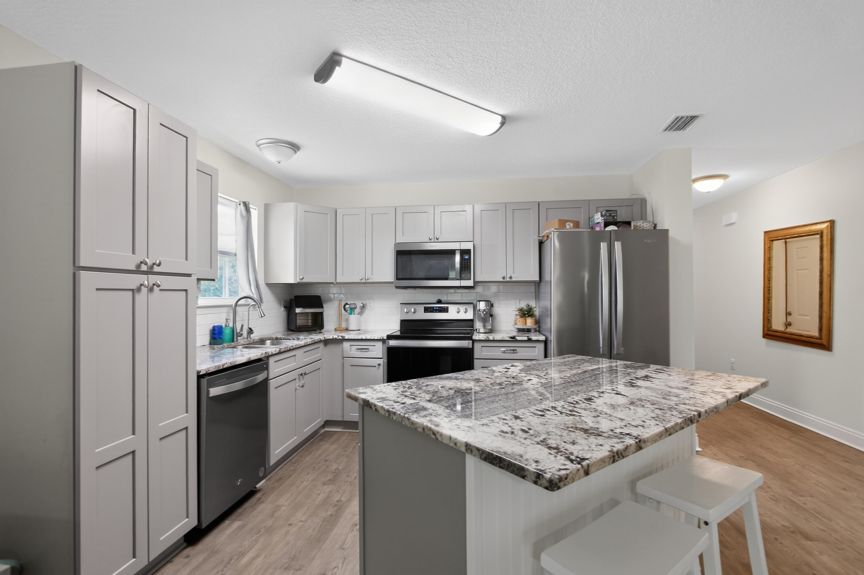 HOLLEY GROVE SOUTH - Residential Lease