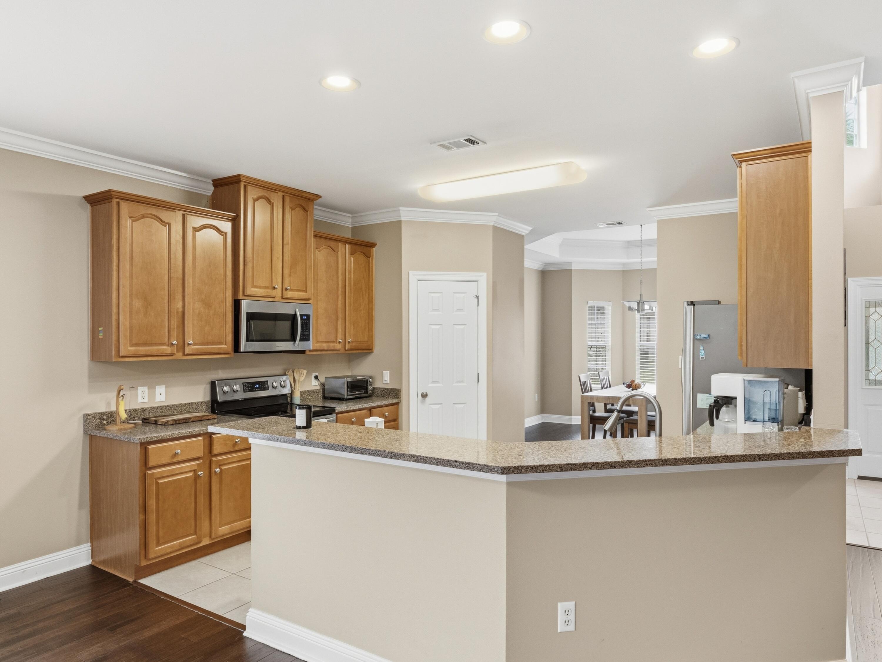 MEDITERRANEAN VILLAGE AT BLUEWATER BAY - Residential Lease