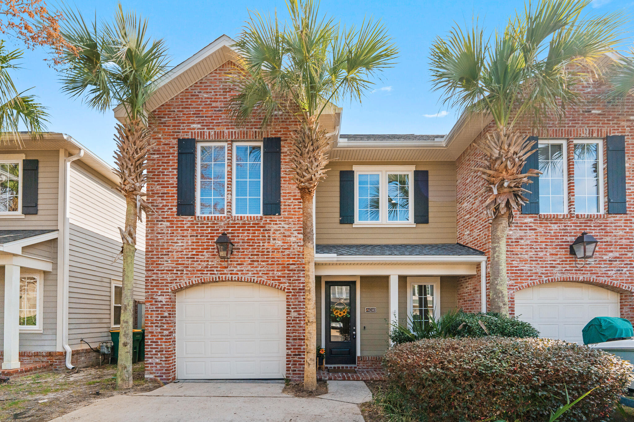 MARINA LANDING - Residential