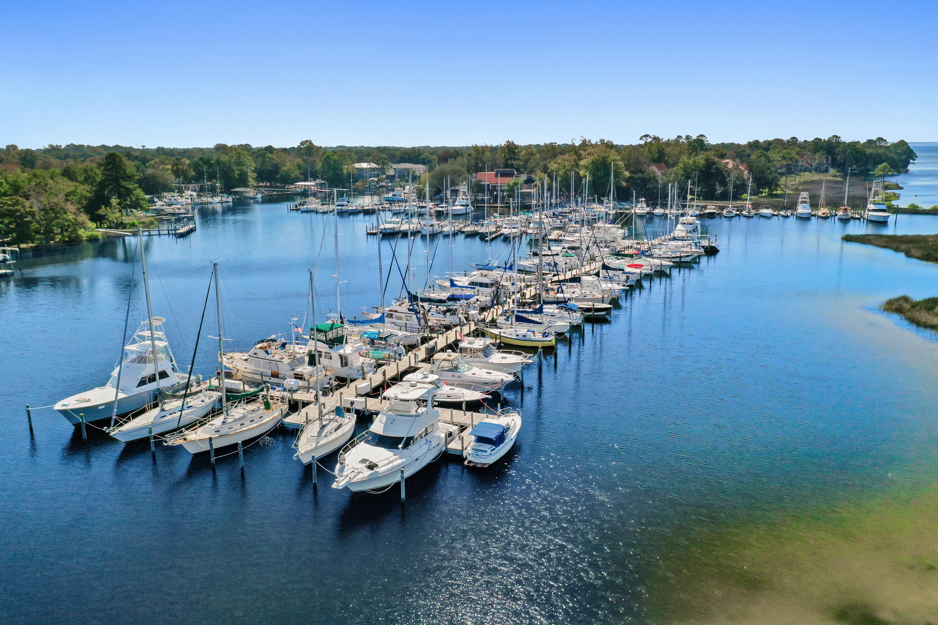 MARINA LANDING - Residential