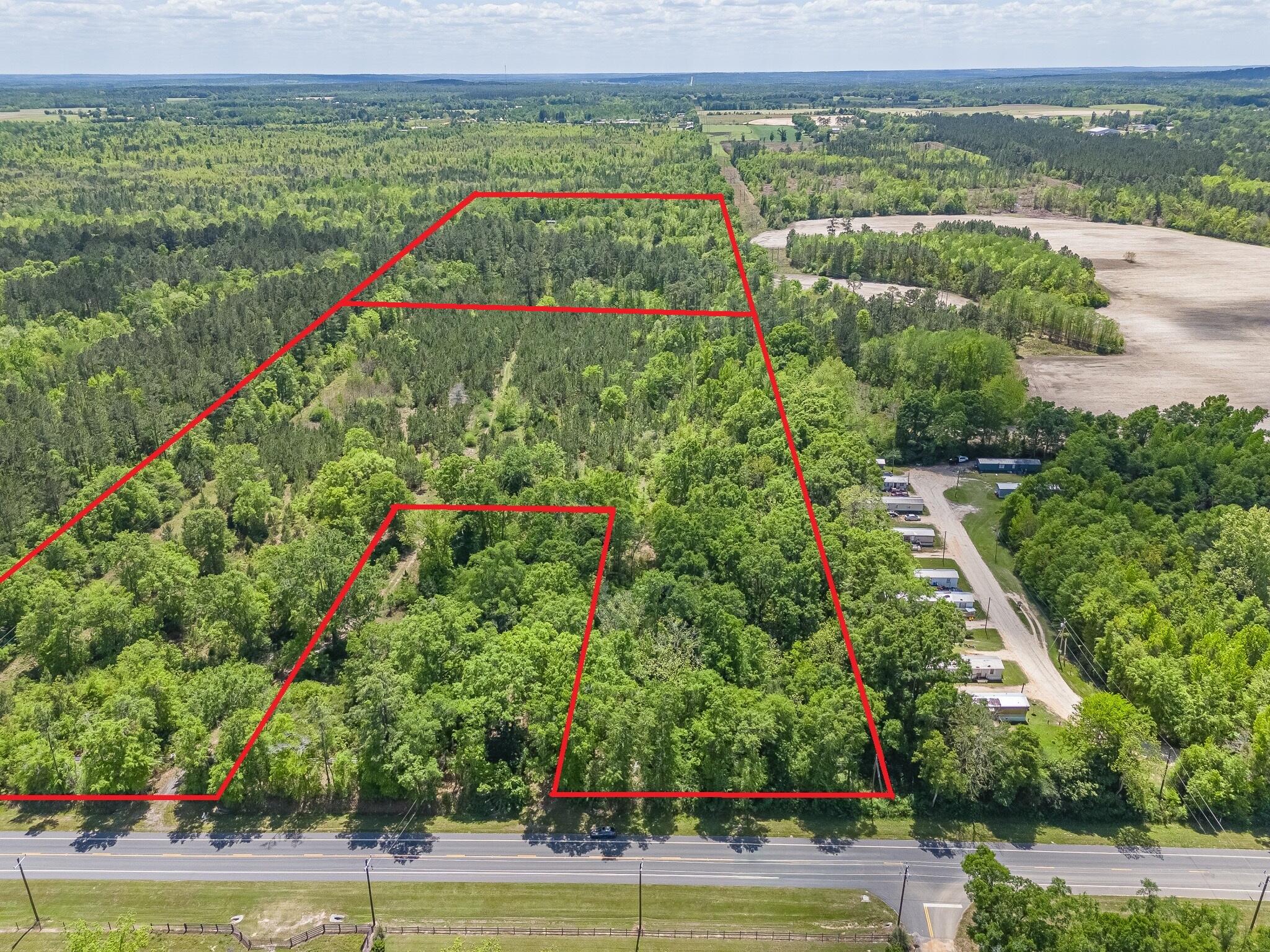NO RECORDED SUBDIVISION - Land