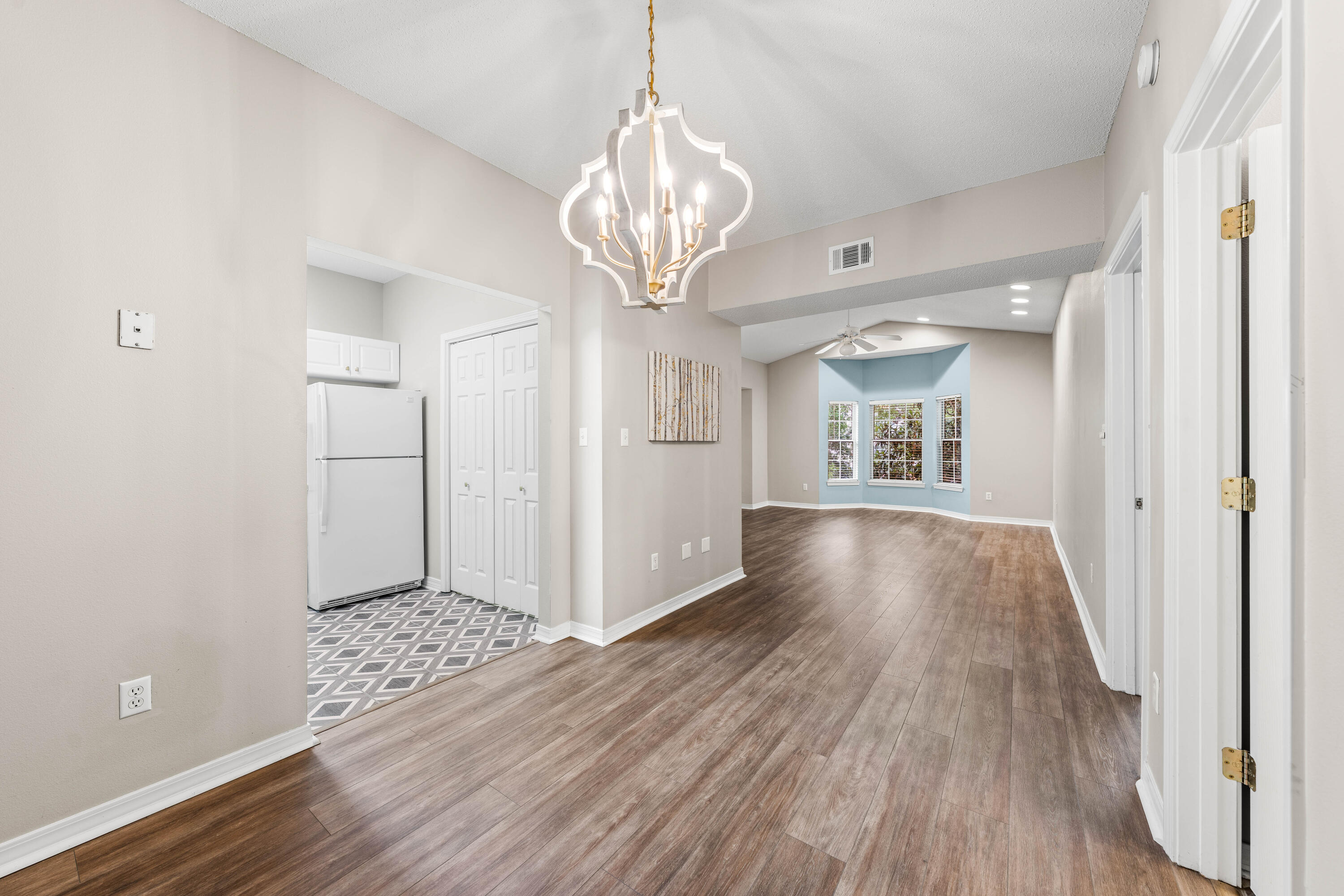 THE OAKS AT NICEVILLE - Residential