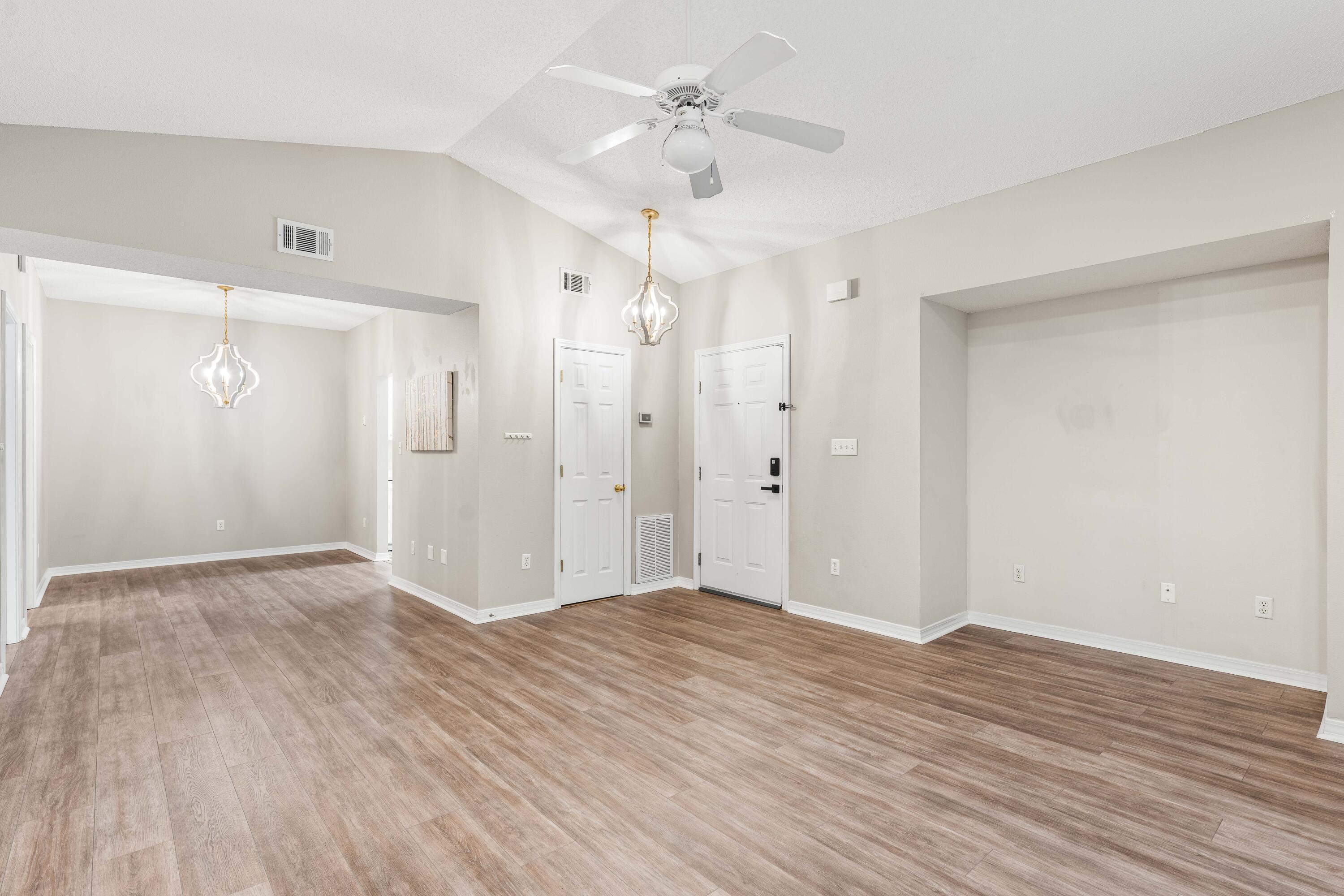 THE OAKS AT NICEVILLE - Residential