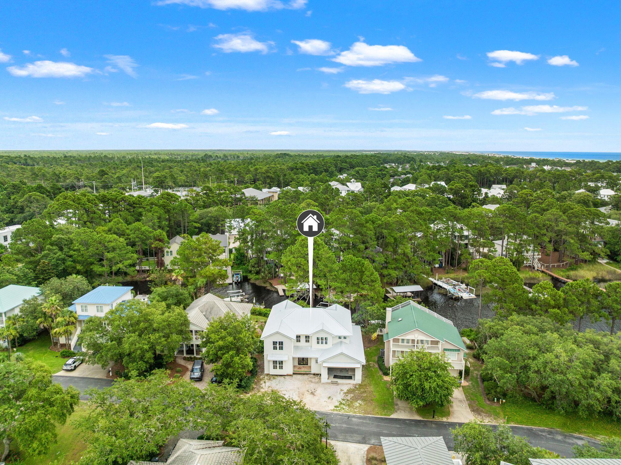 LAKEWOOD POINTE ESTATES - Residential