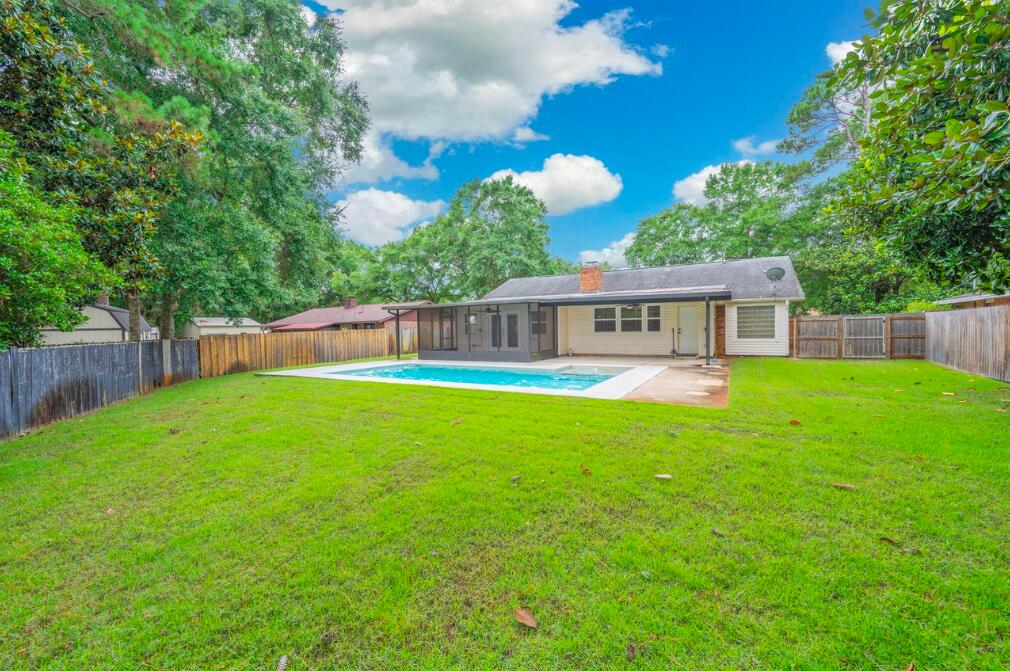 PINEWOOD ESTATES 2 - Residential Lease