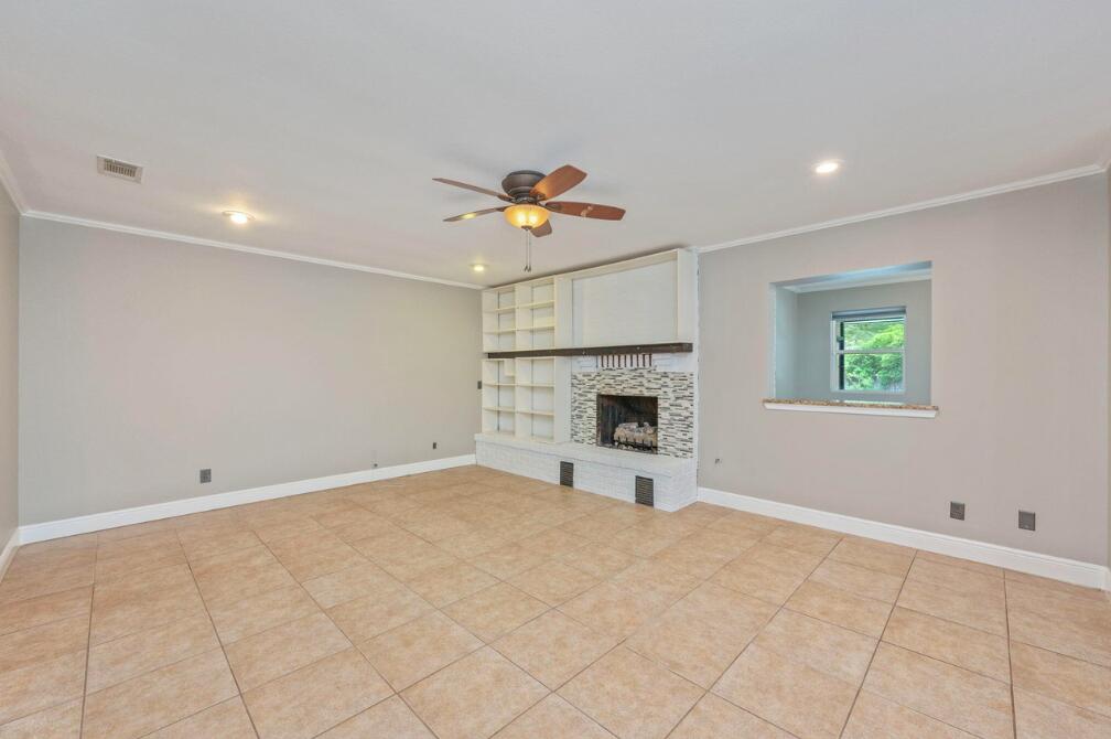PINEWOOD ESTATES 2 - Residential Lease
