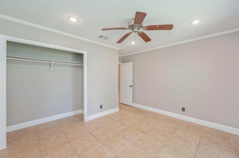 PINEWOOD ESTATES 2 - Residential Lease