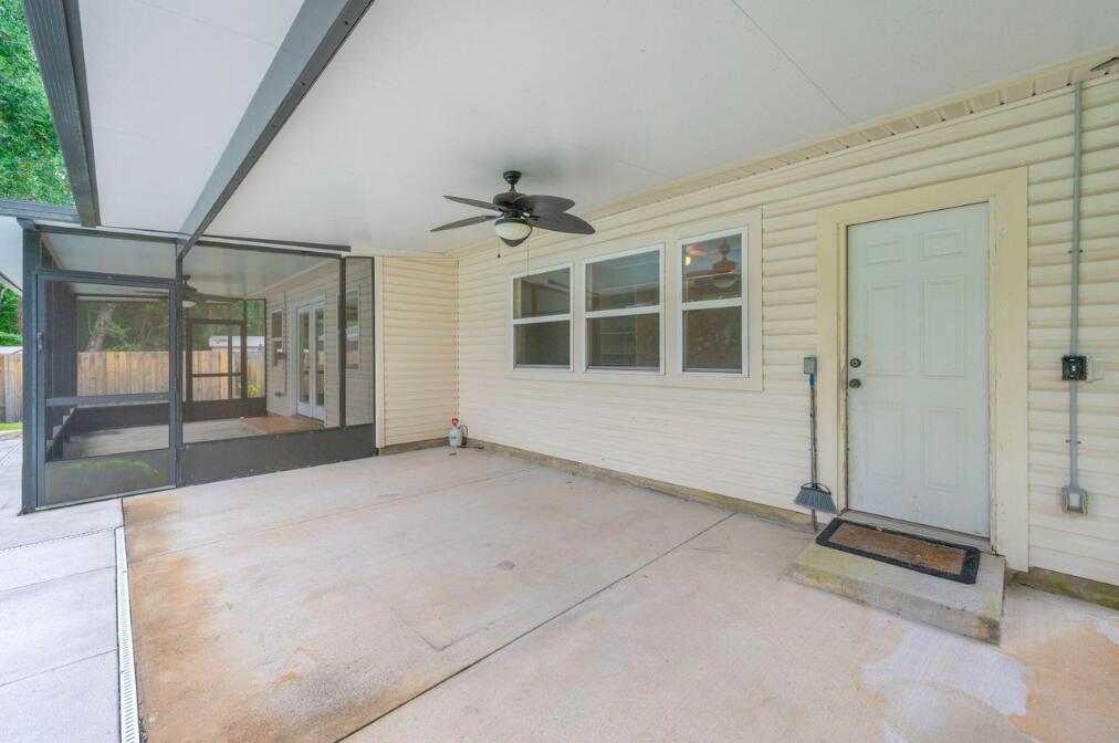 PINEWOOD ESTATES 2 - Residential Lease