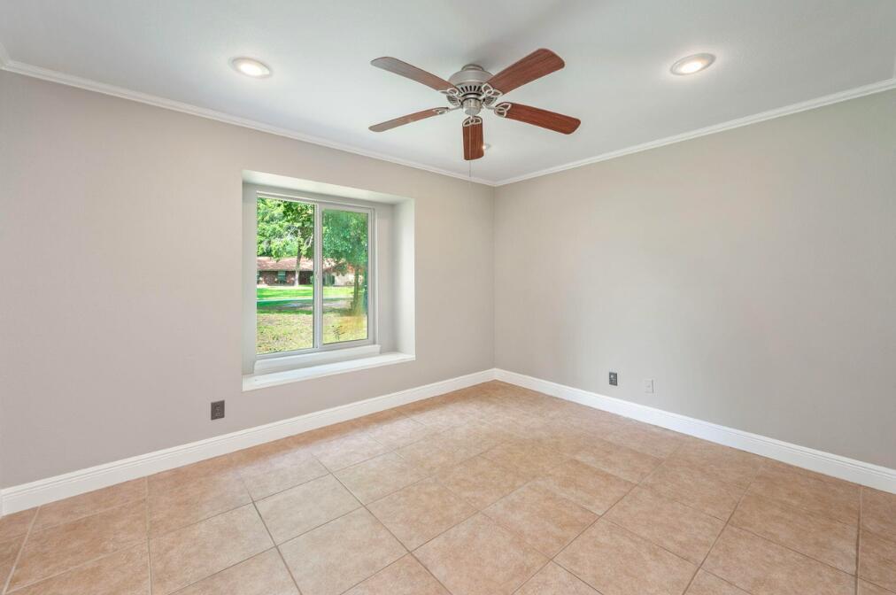 PINEWOOD ESTATES 2 - Residential Lease