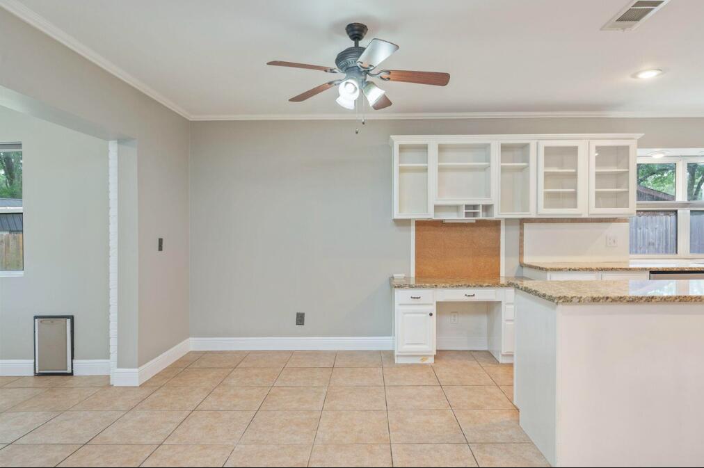PINEWOOD ESTATES 2 - Residential Lease