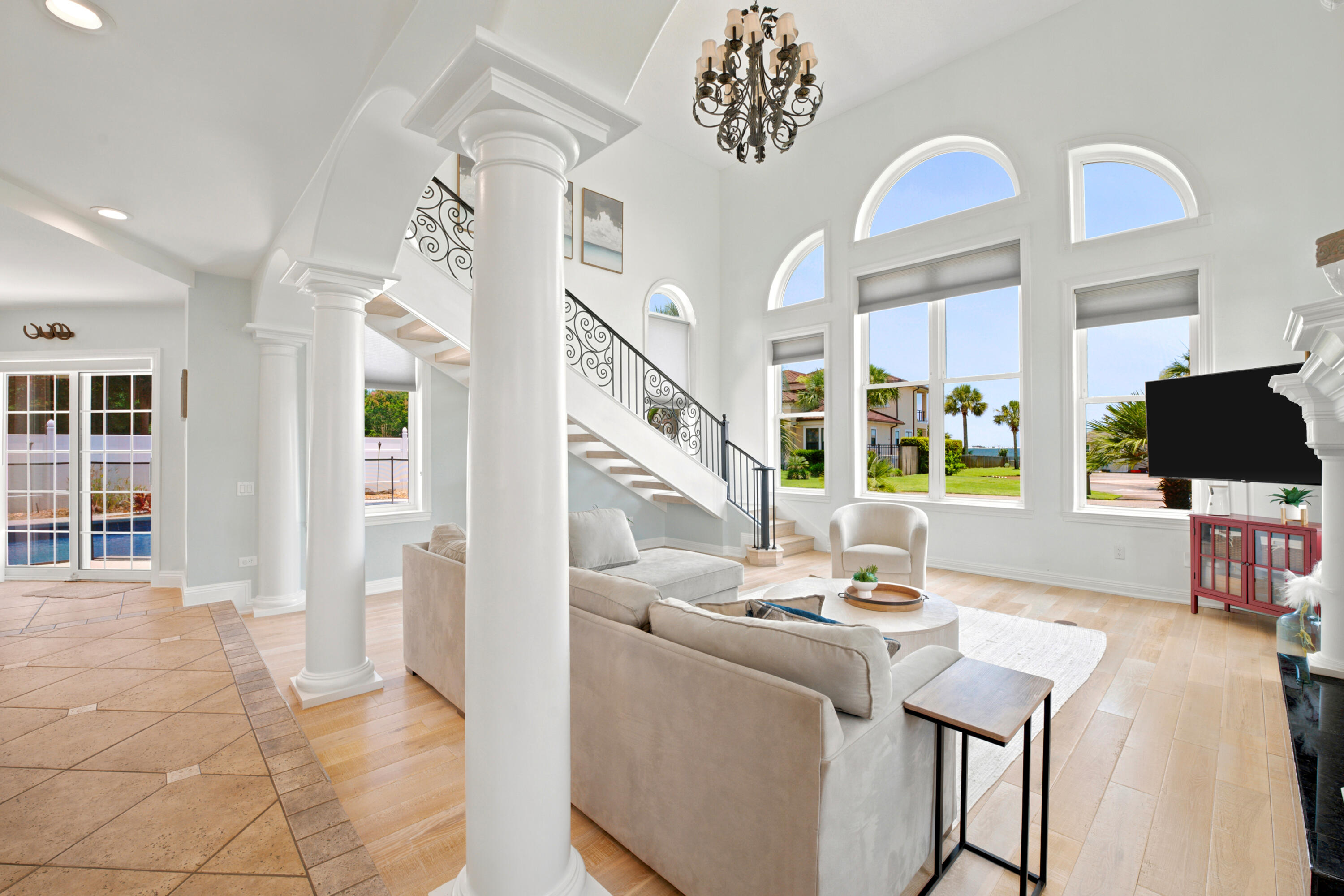 RIVIERA BEACH - Residential