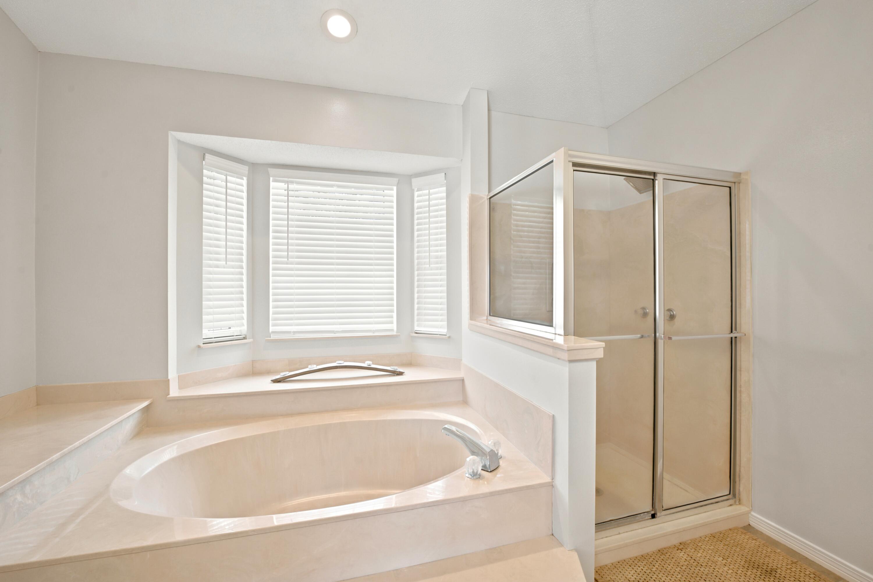 RIVIERA BEACH - Residential
