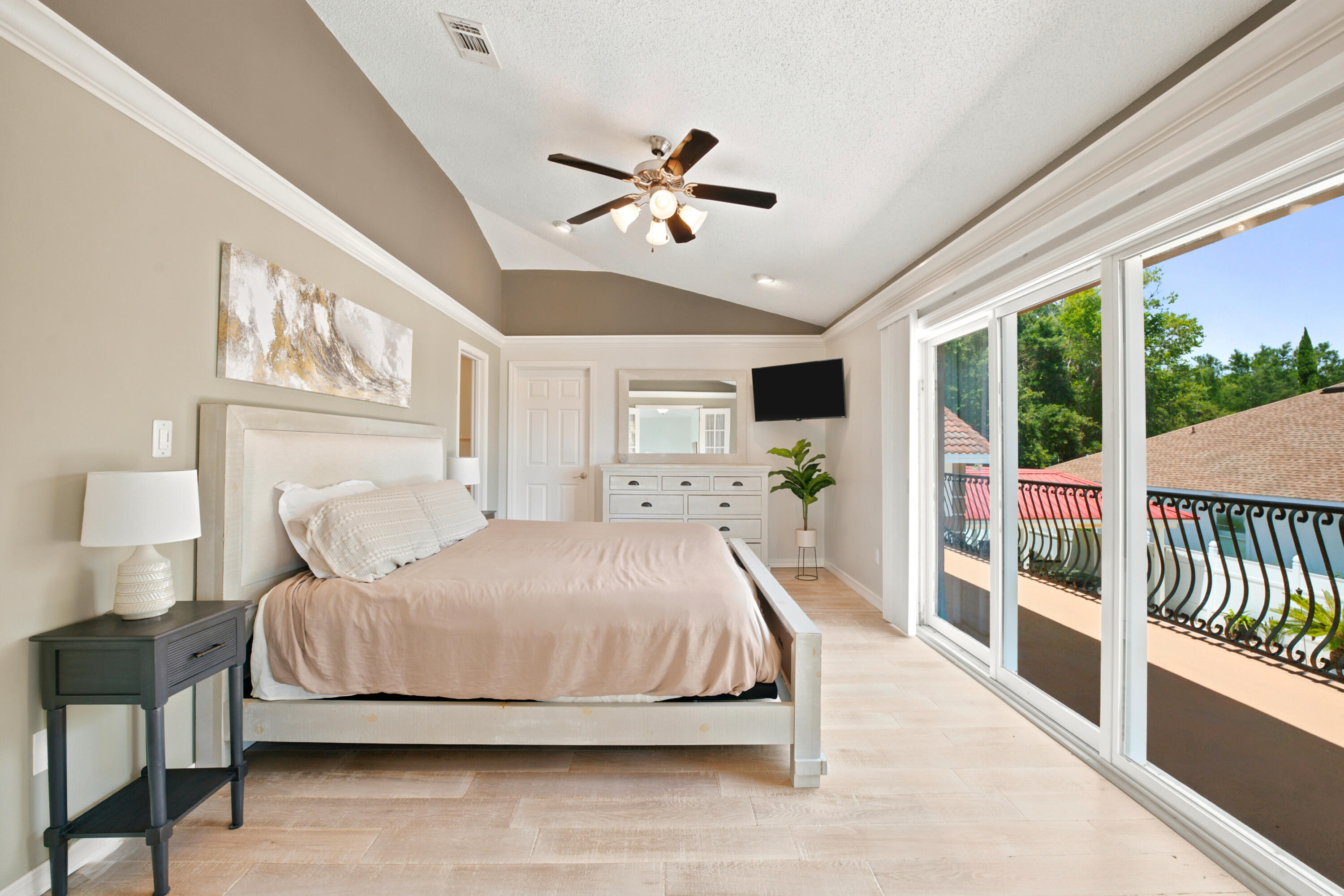 RIVIERA BEACH - Residential