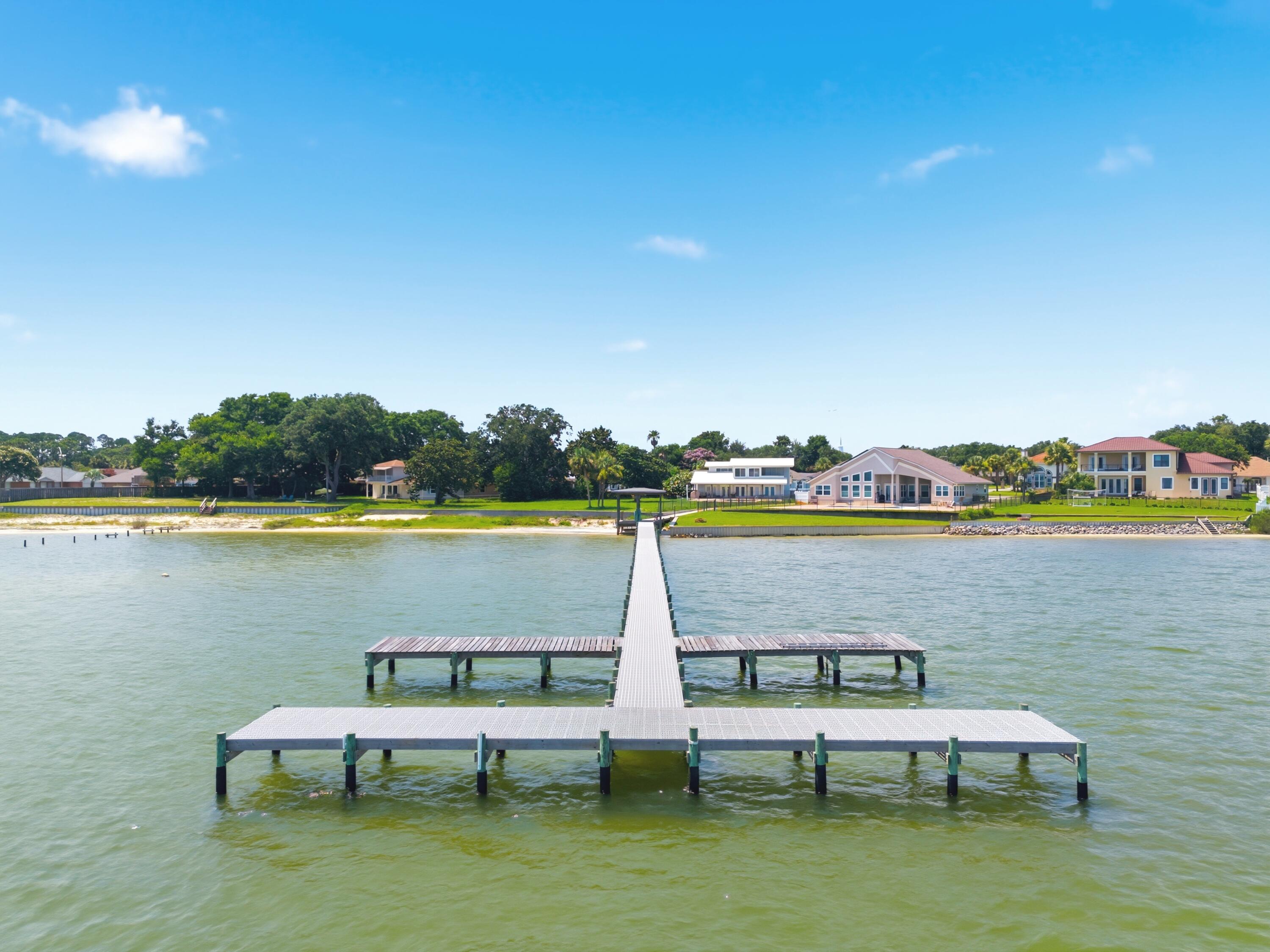 RIVIERA BEACH - Residential